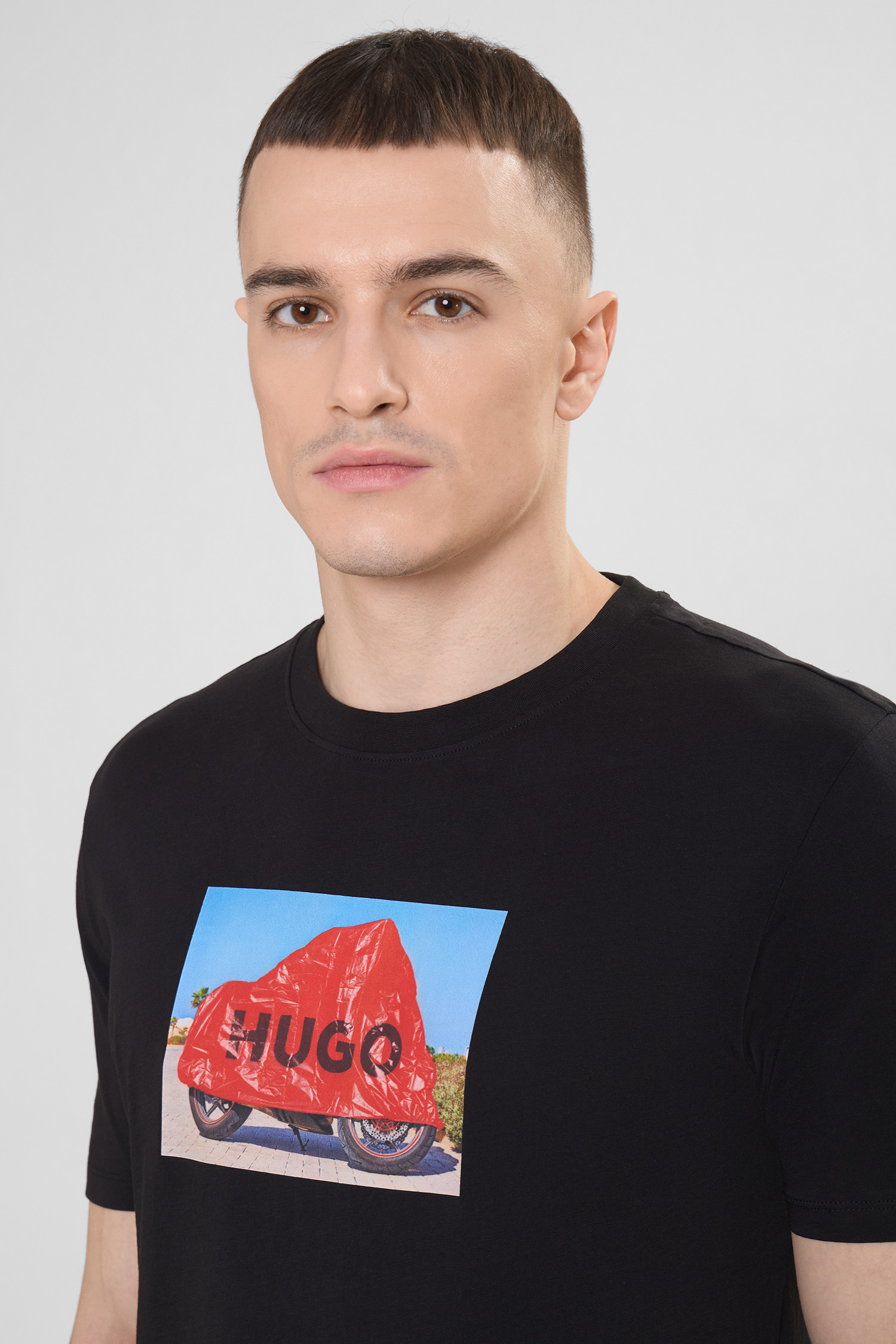 Чоловіча чорна футболка HUGO 50557674;001