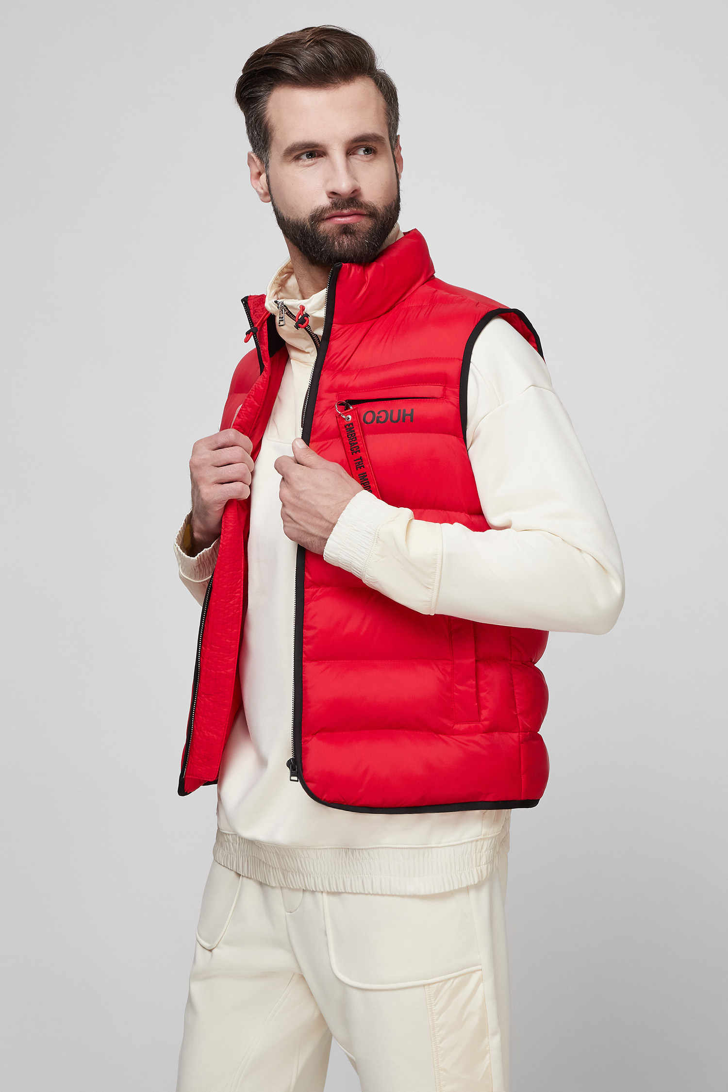 Мужской красный жилет HUGO 50440921;693 — Ultrashop