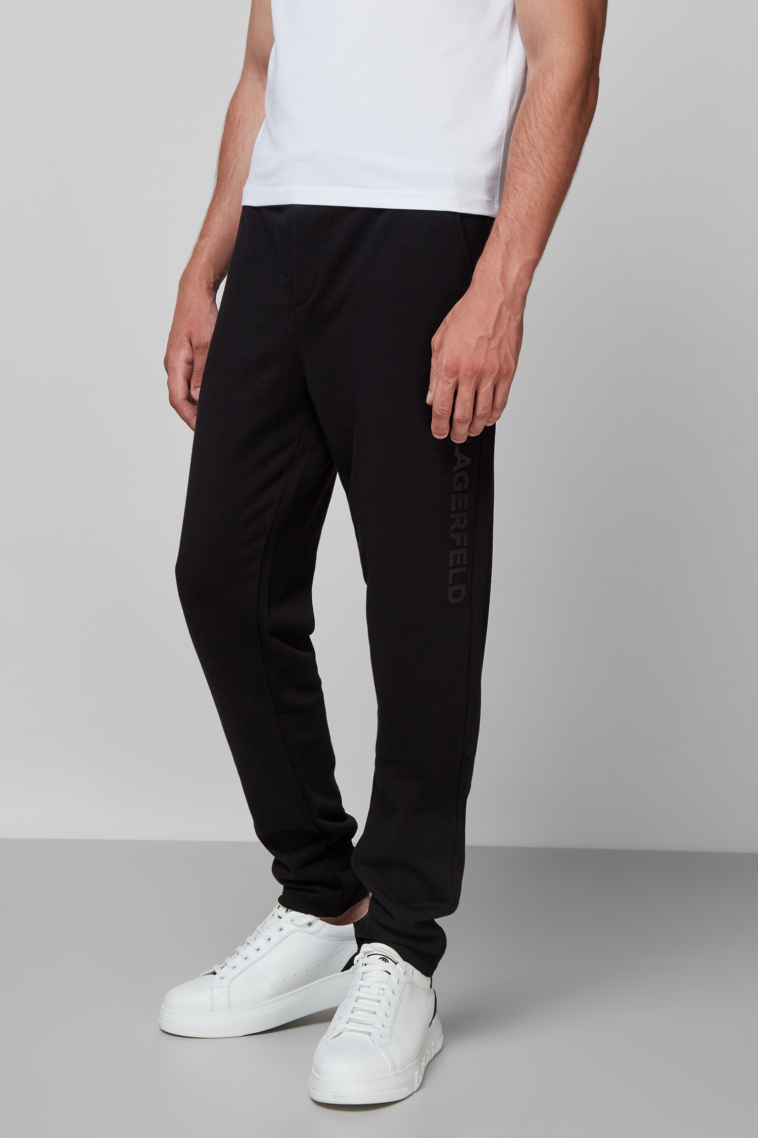 Мужские черные спортивные брюки Karl Lagerfeld 512910.705042;990
