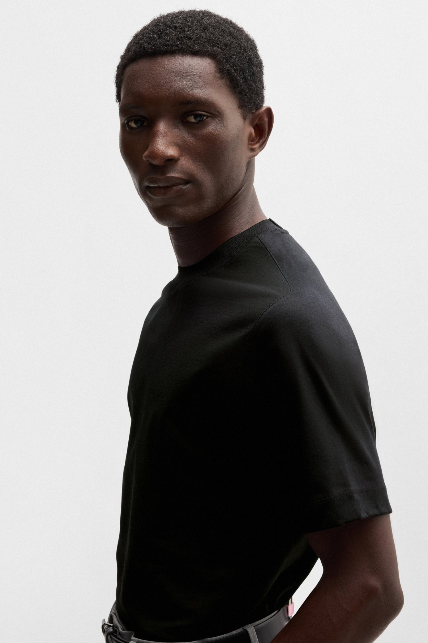 Чоловіча чорна футболка BOSS 50531962;001