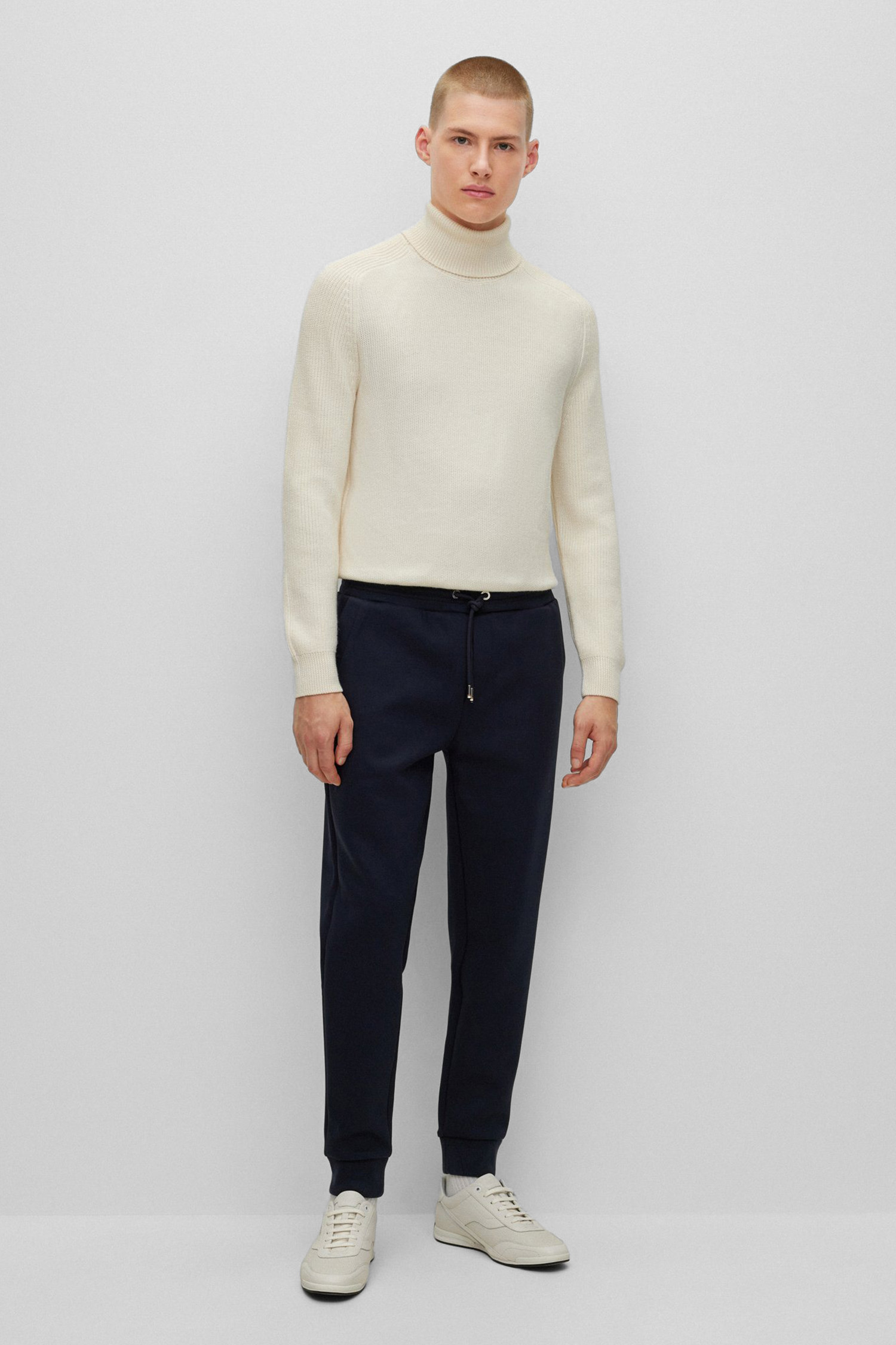 Чоловічі темно-сині спортивні штани BOSS 50477049;404