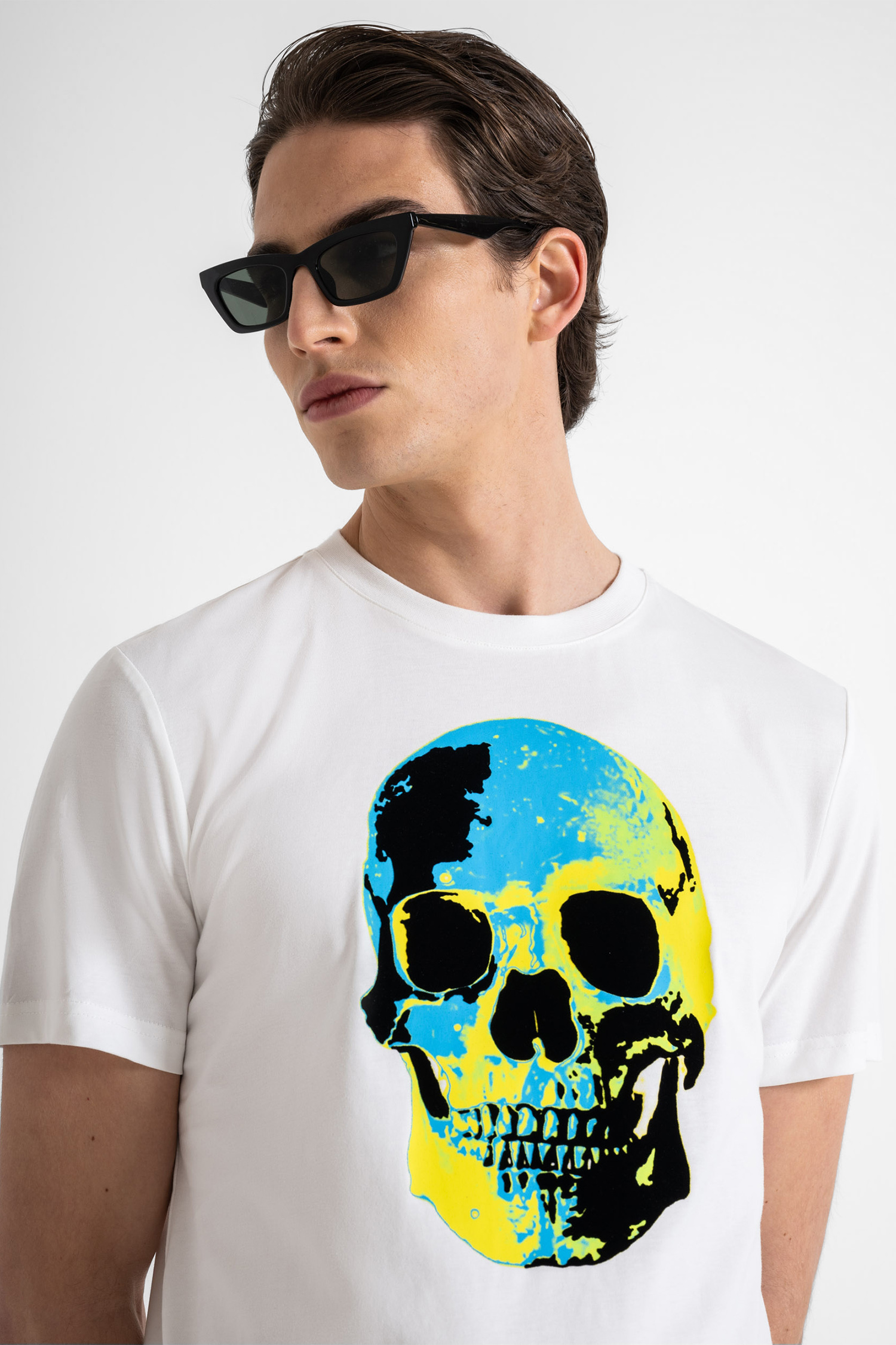 Мужская белая футболка Antony Morato MMKS02404.FA100240;1011