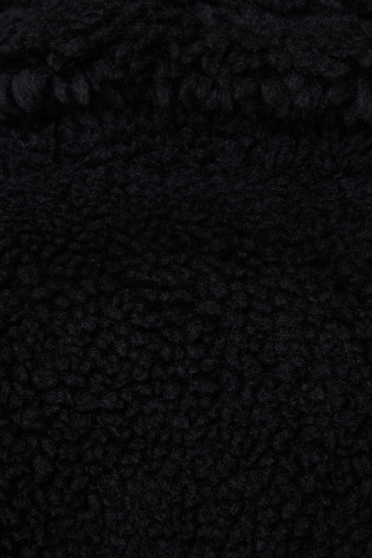 Женская черная шуба Moschino A0605.8717;0555