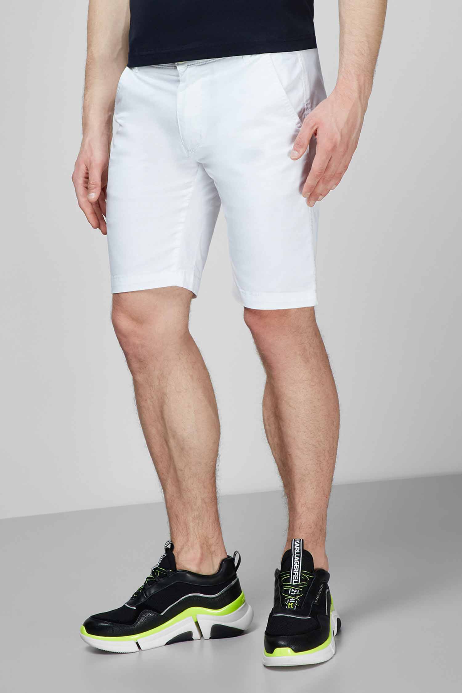 Мужские белые шорты Karl Lagerfeld 511890.255813;10