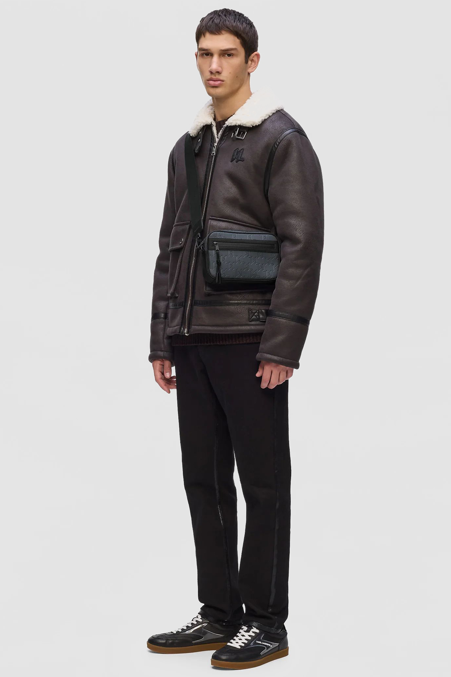 Чоловіча сіра сумка Karl Lagerfeld A4M30197;1UK