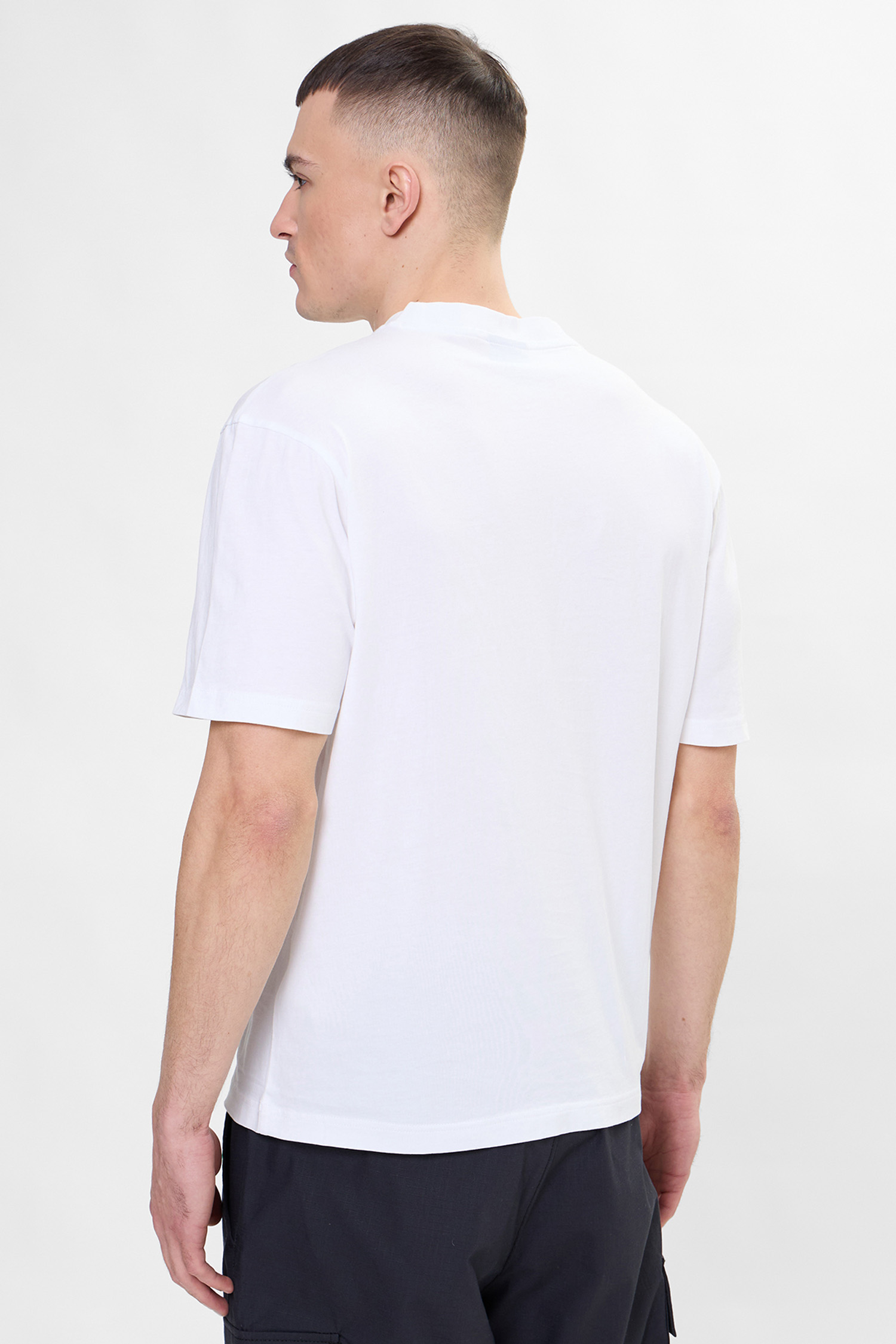 Чоловіча біла футболка HUGO BLUE 50554382;100