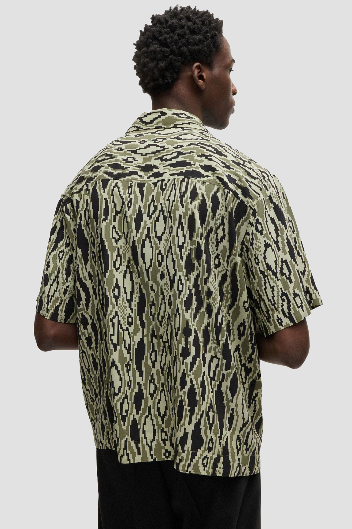 Мужская оливковая рубашка с узором HUGO 50539338;391