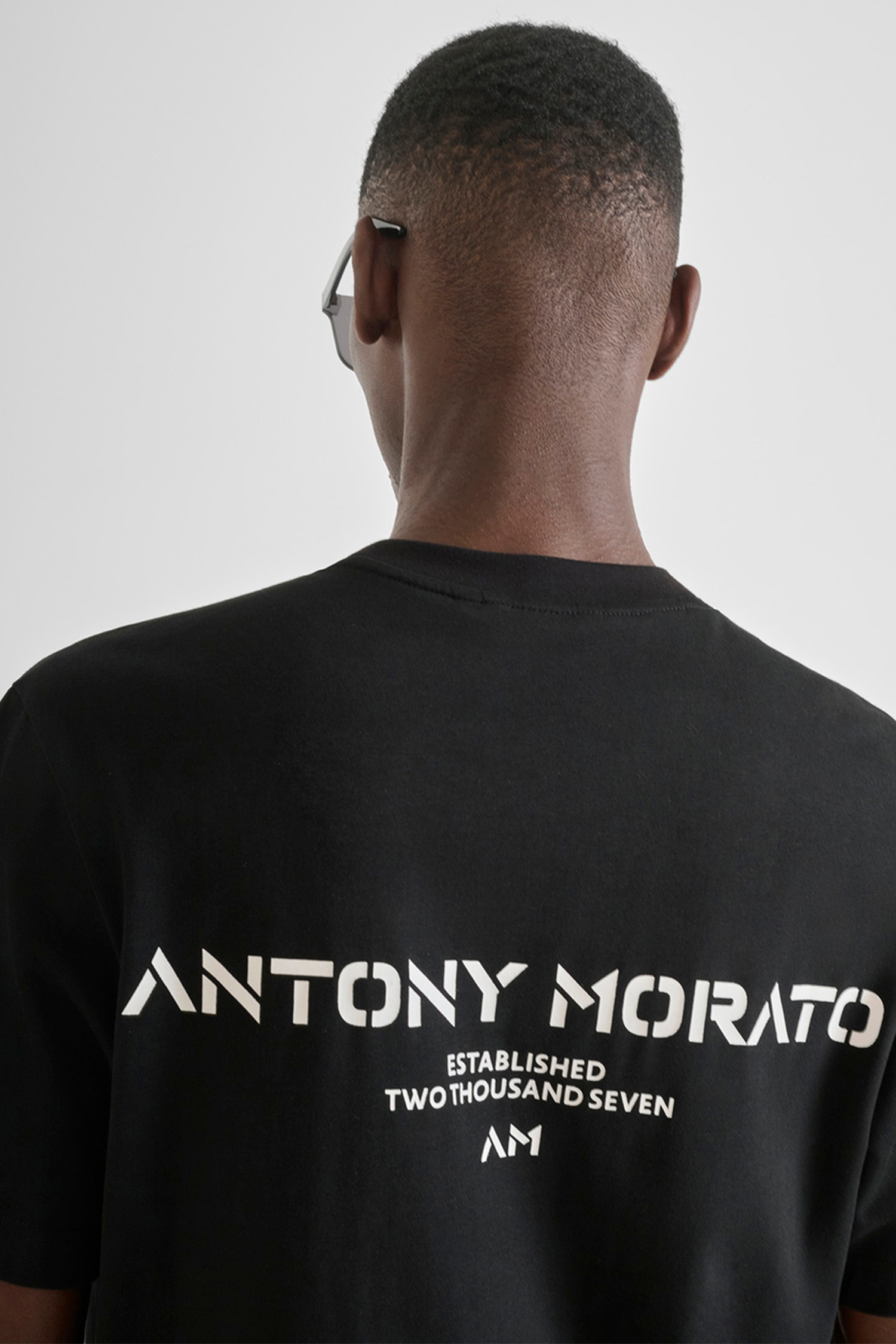 Чоловіча чорна футболка Antony Morato MMKS02540.FA100239;9000