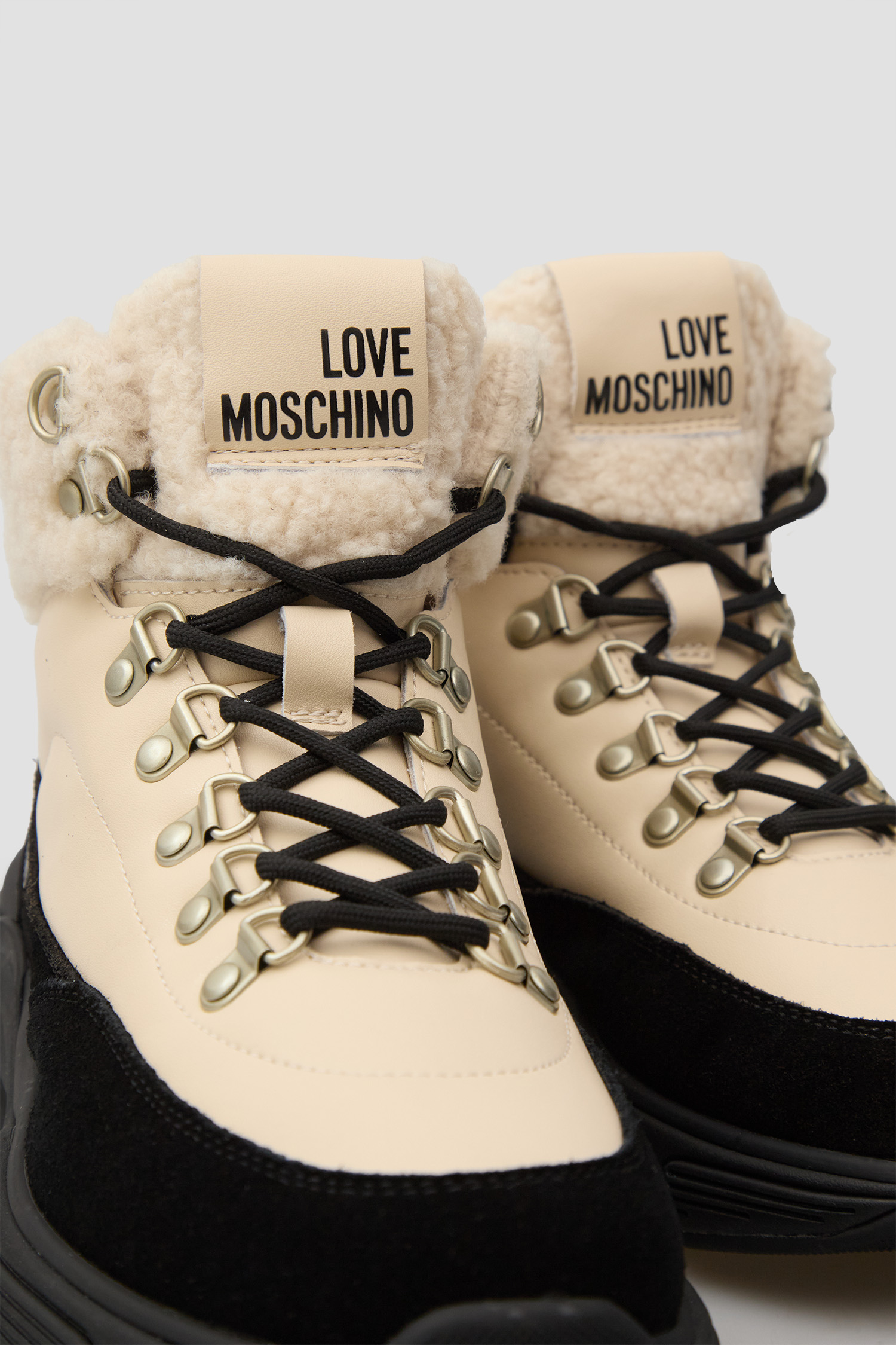 Жіночі бежеві дезерти Moschino JA15356G0N.IAM;10B