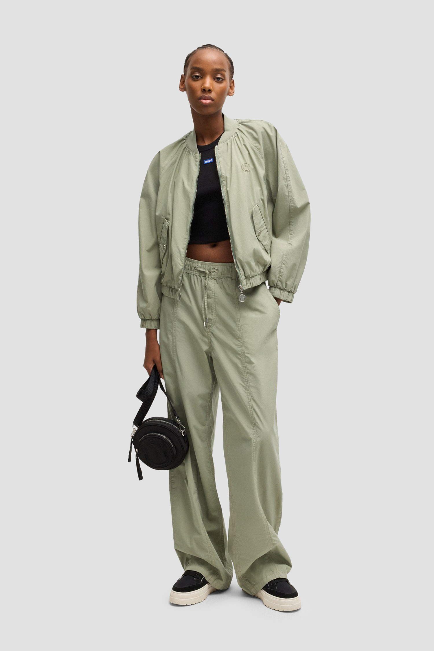 Женские оливковые брюки HUGO BLUE 50536964;337