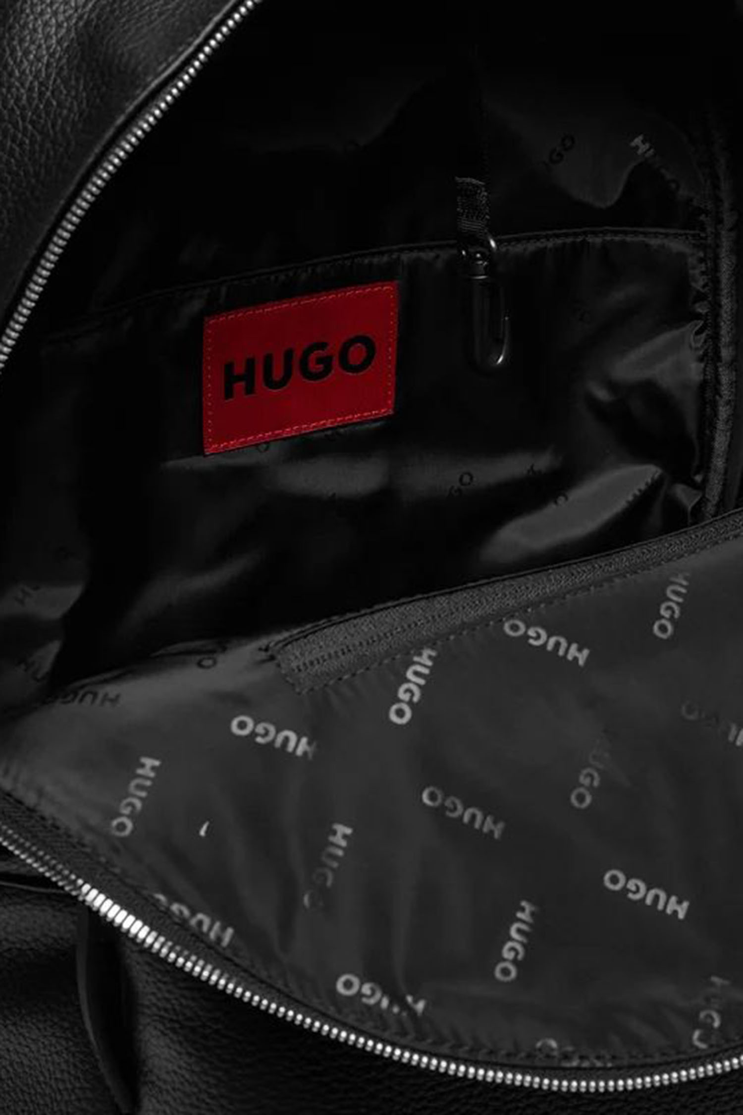 Чоловічий чорний шкіряний рюкзак HUGO 50535693;001