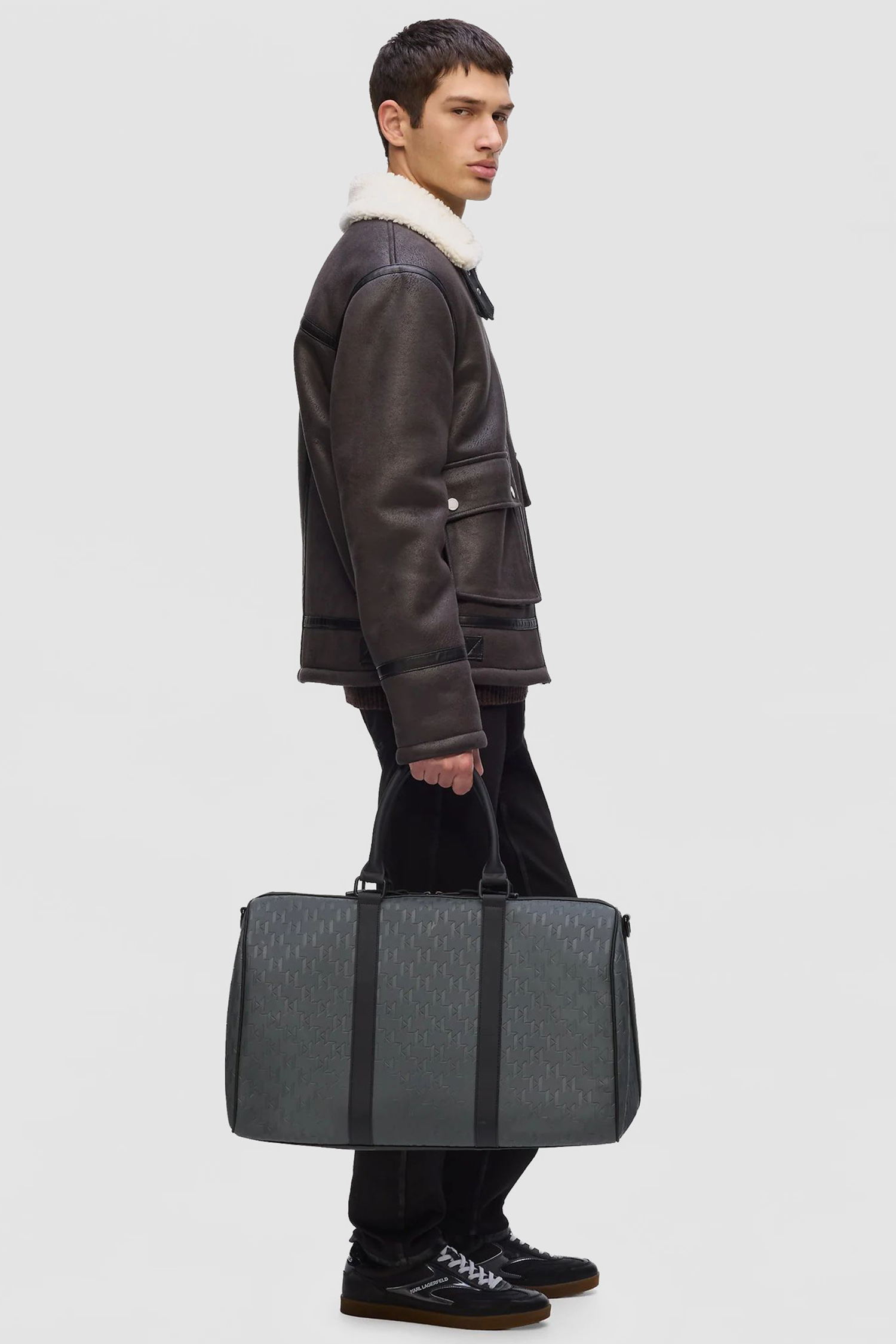 Чоловіча сіра дорожня сумка Karl Lagerfeld A4M30245;1UK