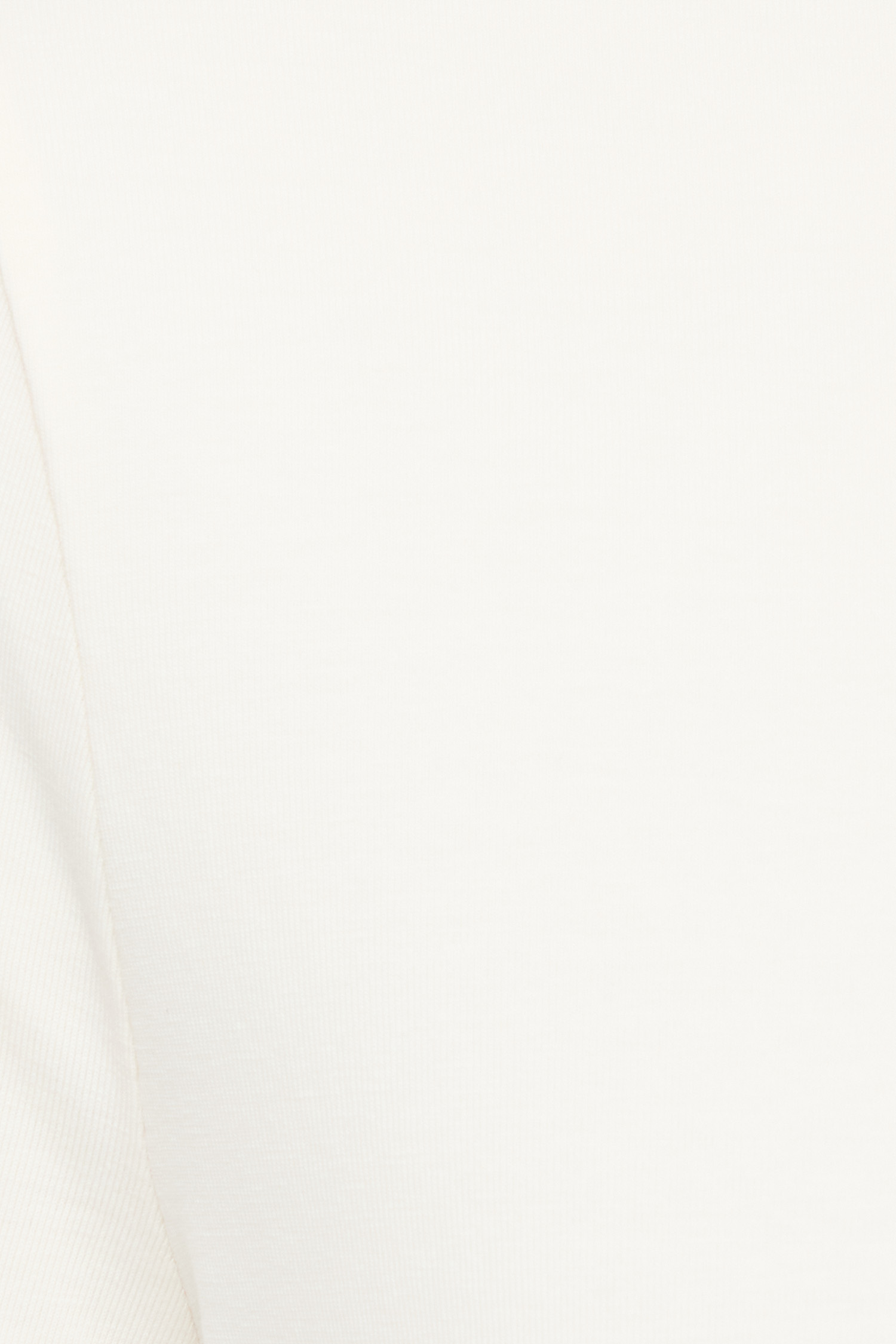 Жіноча біла футболка Guess V6RI07.J1314;G027