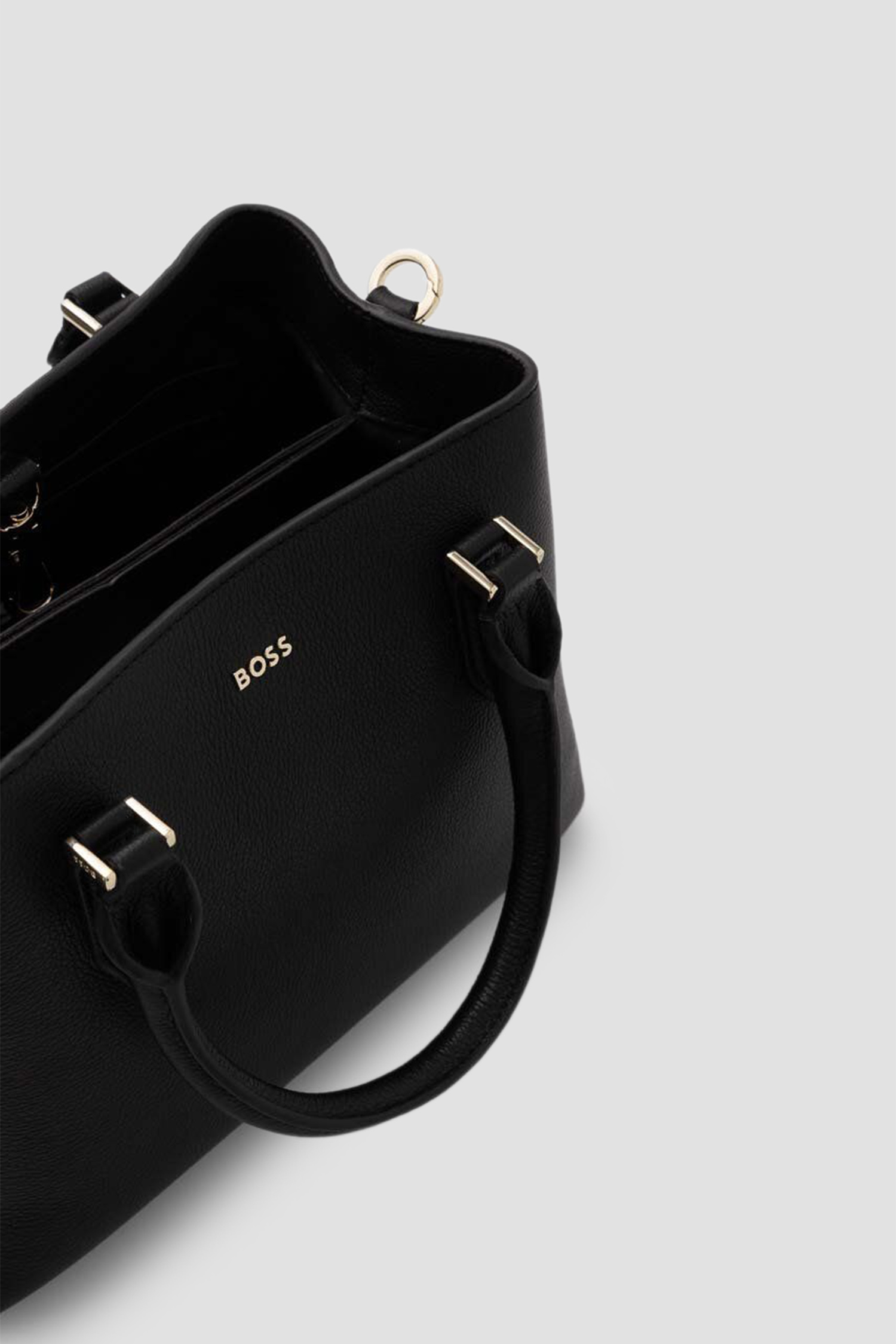 Женская черная кожаная сумка BOSS 50523290;001