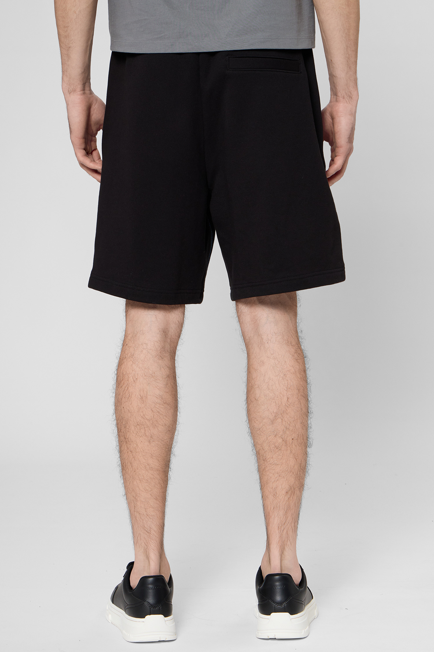 Чоловічі чорні шорти HUGO BLUE 50553499;001