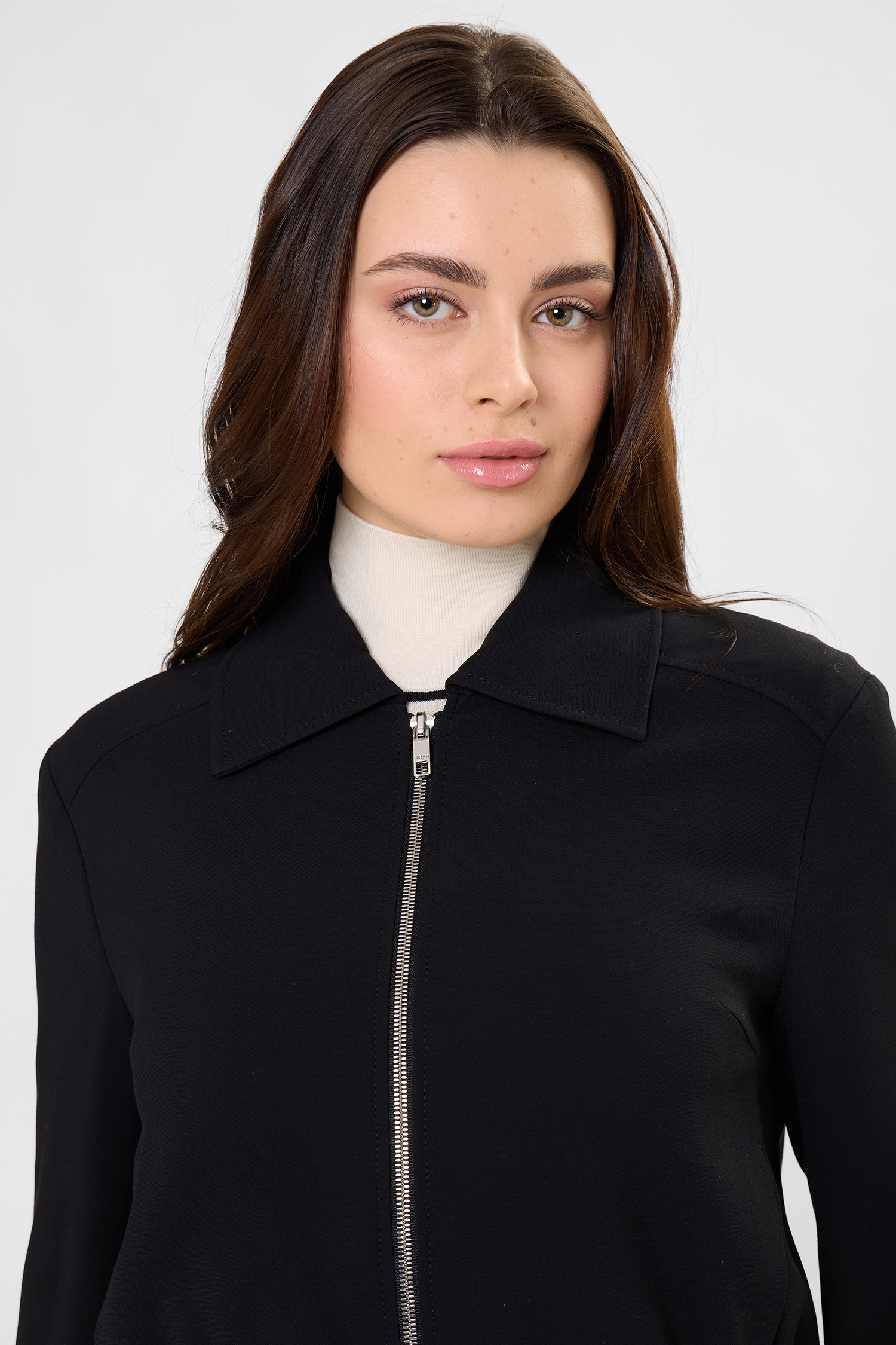 Жіноча чорна куртка BOSS 50551922;001
