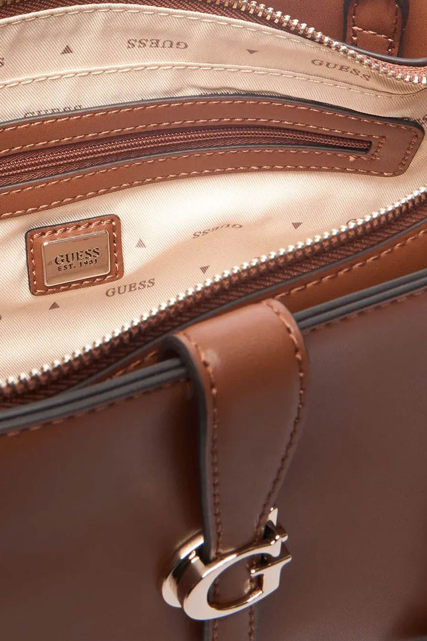 Жіноча коричнева сумка Guess HWVG98.96080;COG