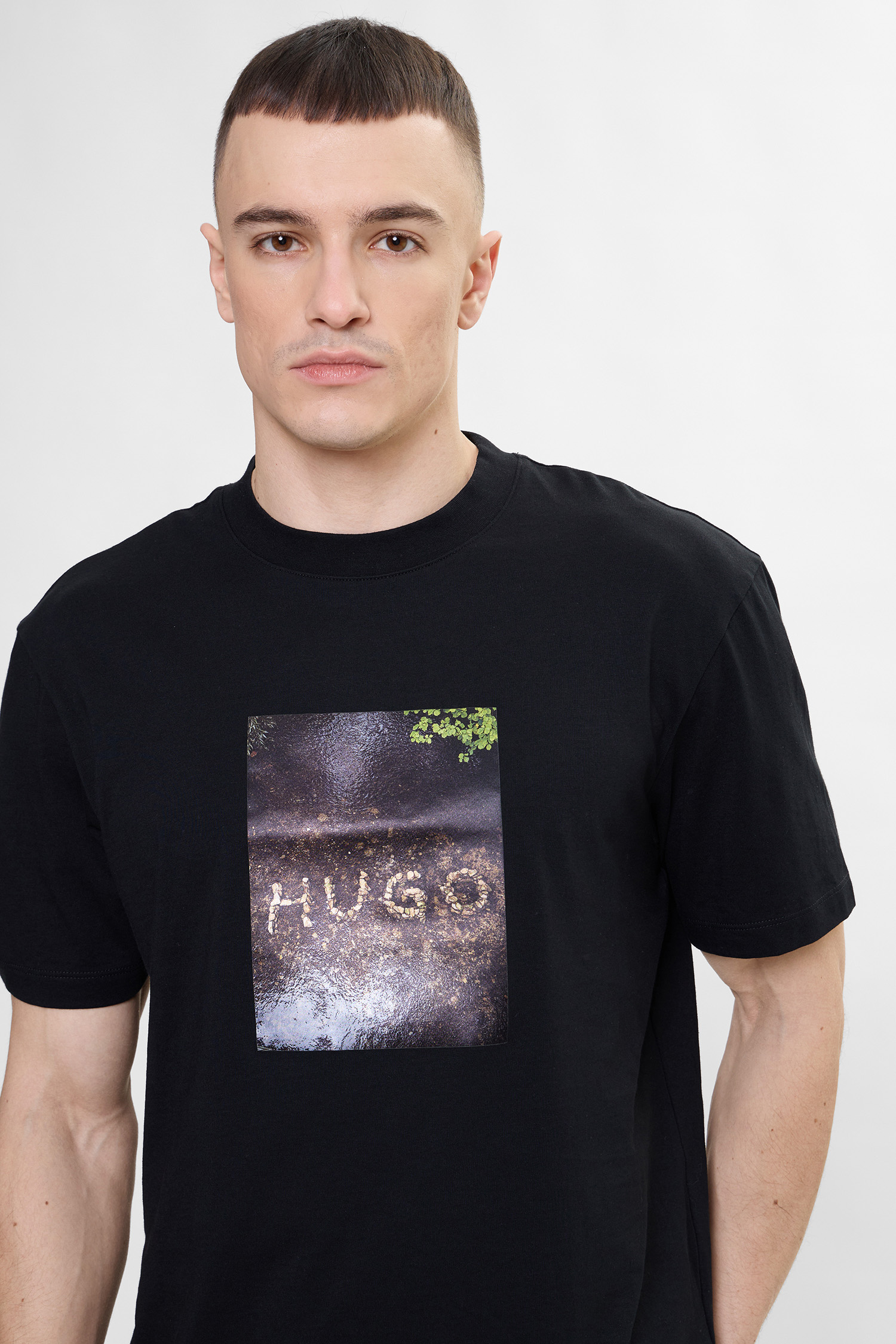 Чоловіча чорна футболка HUGO 50554319;001