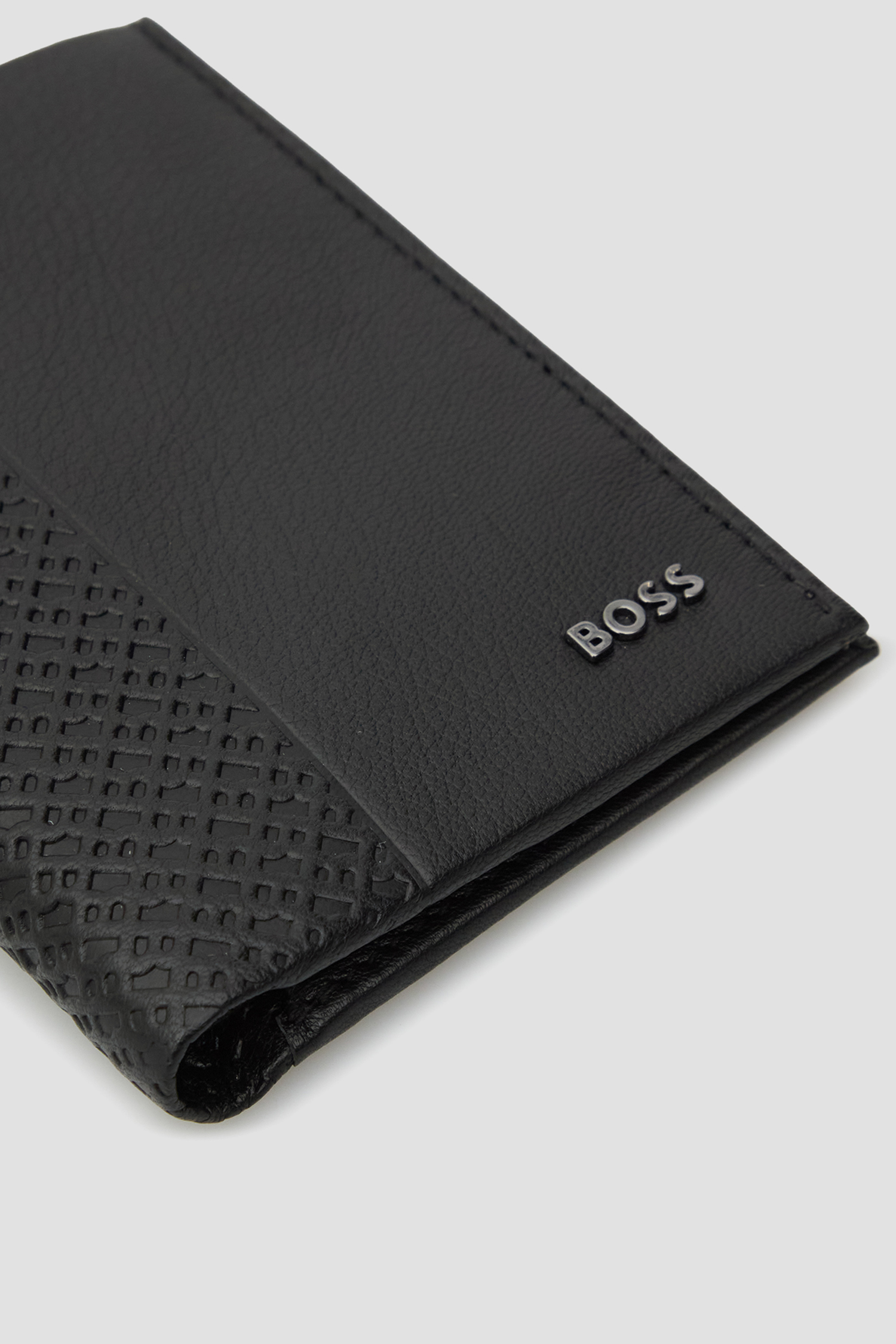 Чоловічий чорний шкіряний гаманець BOSS 50558601;001