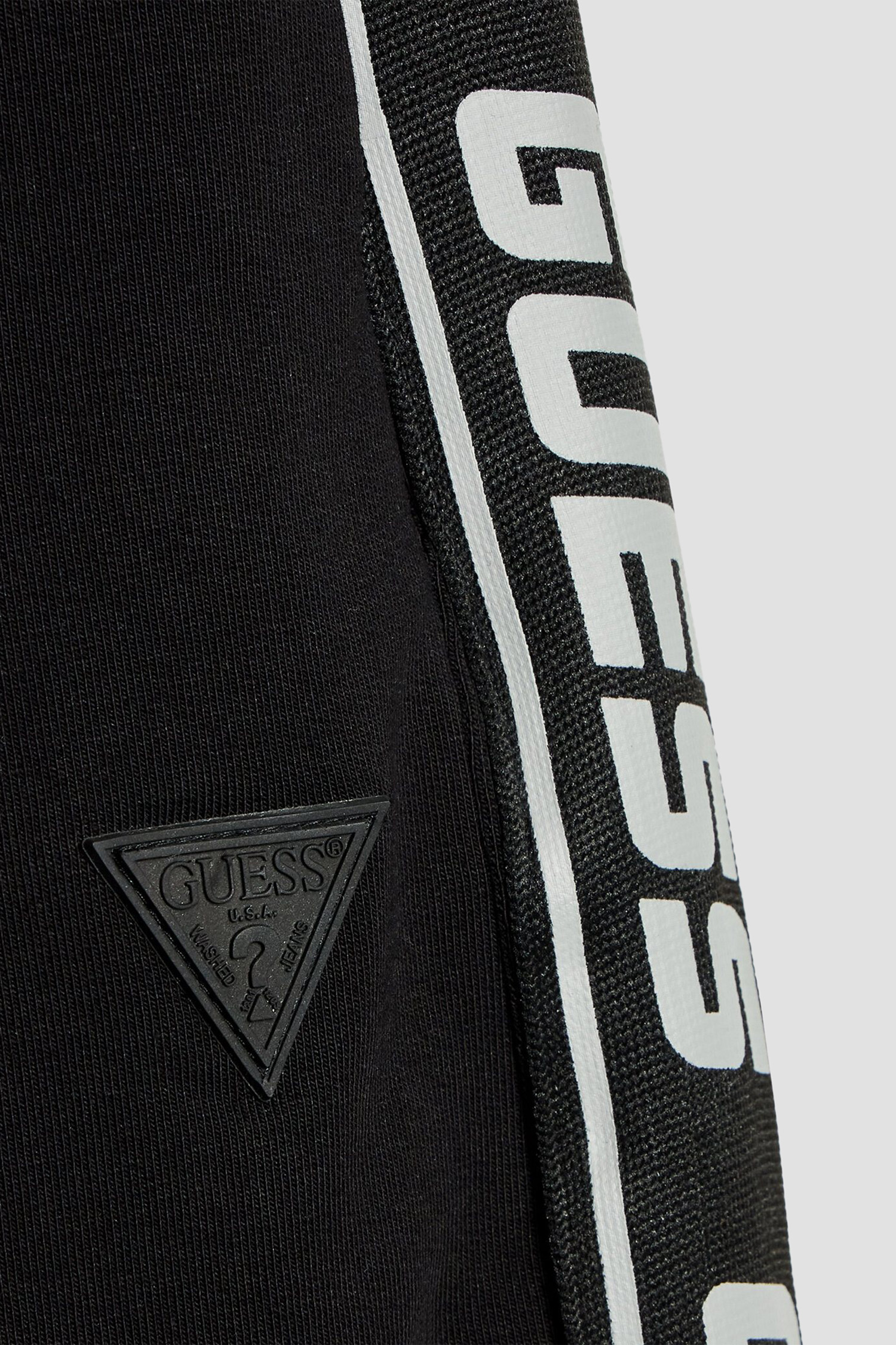 Детские черные спортивные брюки Guess Kids L2YQ48.K6ZS1;JBLK