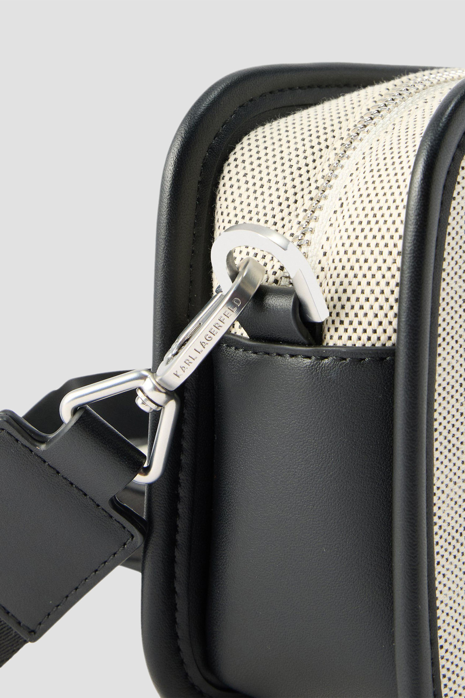 Чоловіча бежева сумка Karl Lagerfeld B2M30196;106
