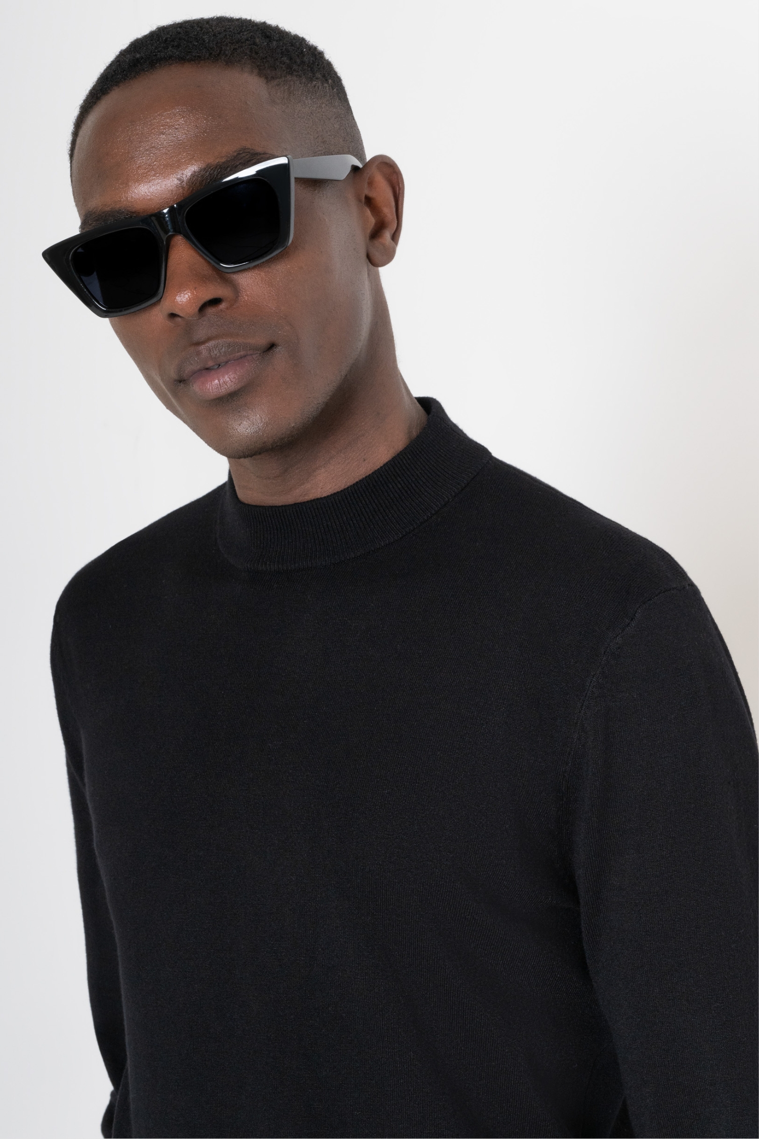 Чоловічий чорний джемпер Antony Morato MMSW01407.YA500002;9000