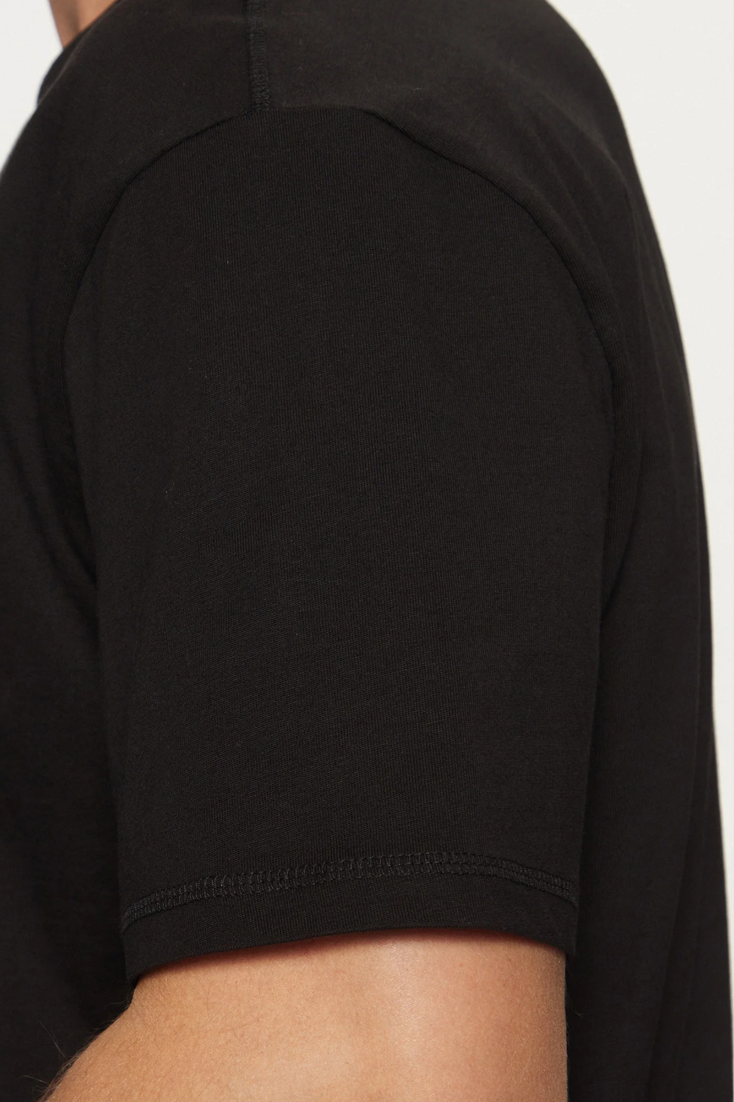 Мужская черная футболка Guess M5RI35.K8FQ4;JBLK