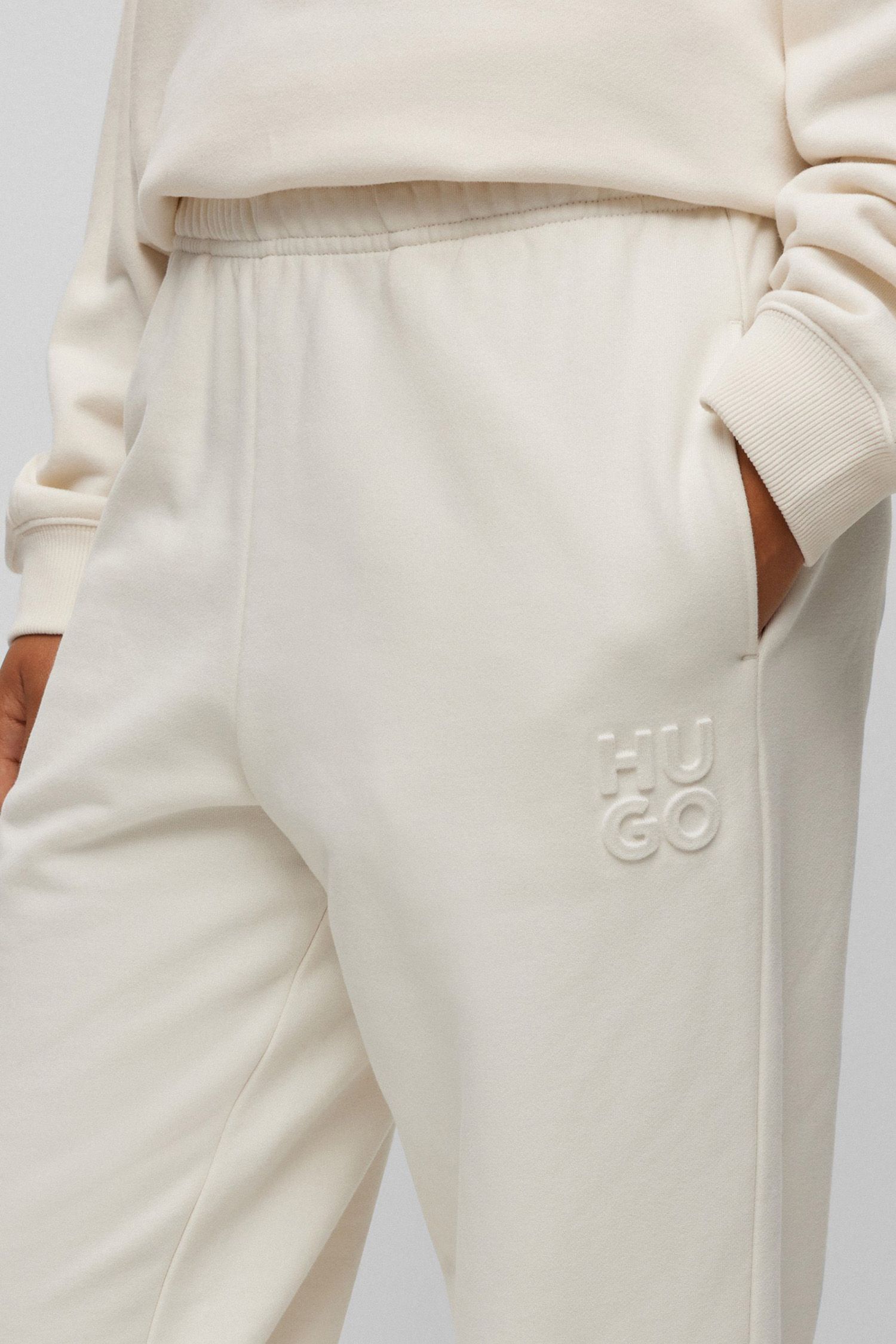 Женские белые спортивные брюки HUGO 50500460;110