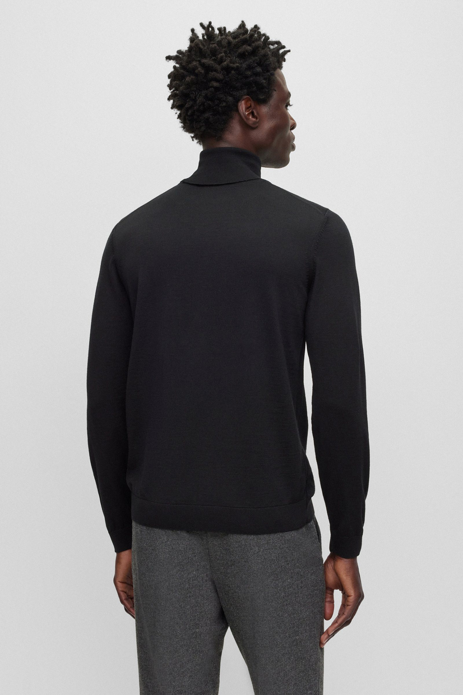 Мужской черный шерстяной гольф BOSS 50468262;001