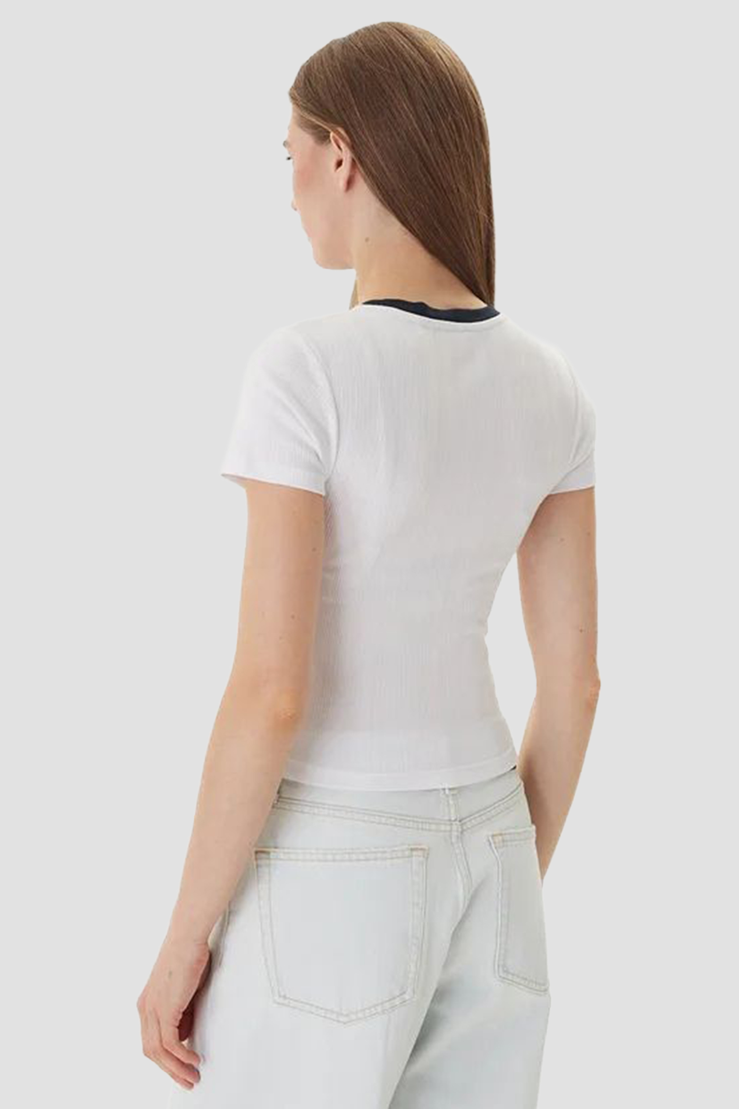 Жіноча біла футболка Guess Jeans W6GPA9.KF641;G011