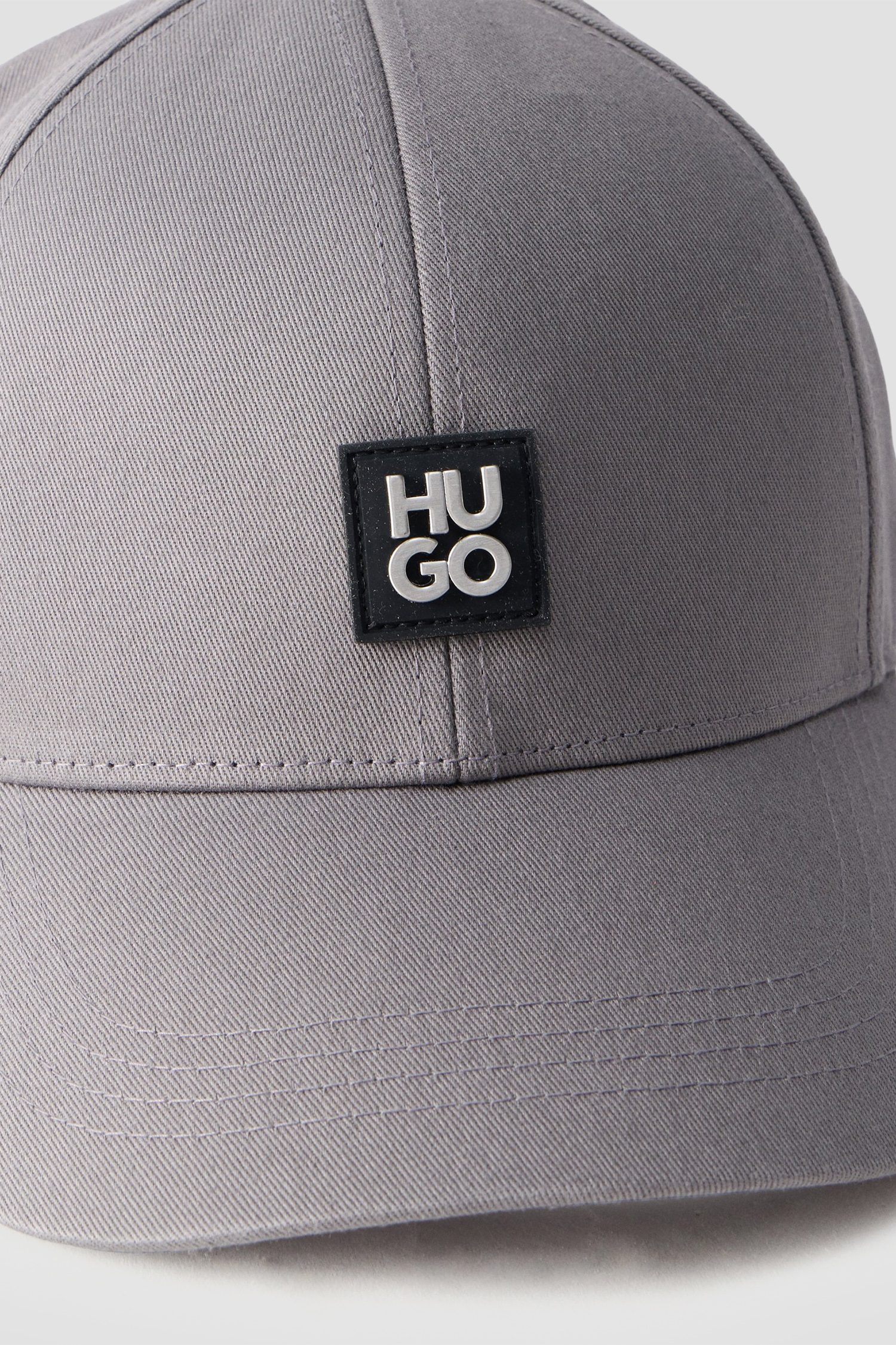 Мужская серая кепка HUGO 50539554;025