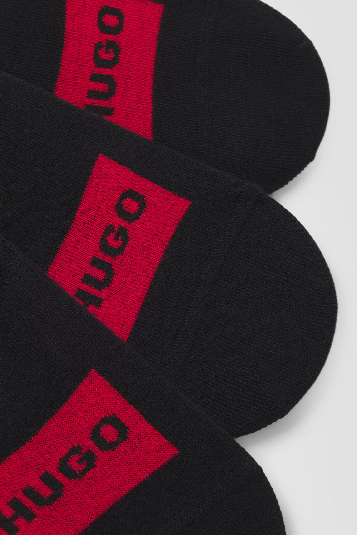 Чоловічі чорні шкарпетки (3 пари) HUGO 50496082;001