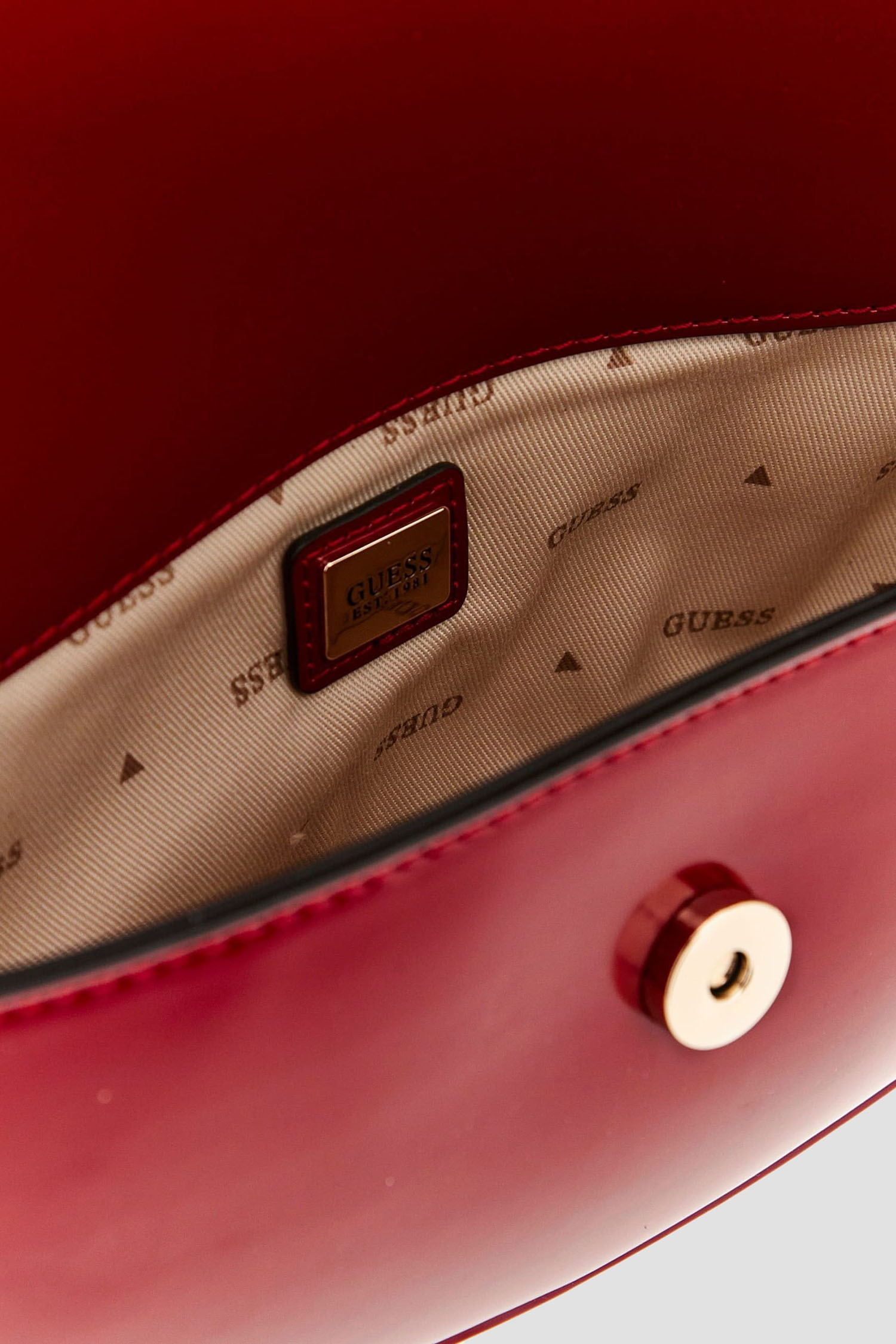 Жіноча червона сумка Guess HWNG94.96780;RED