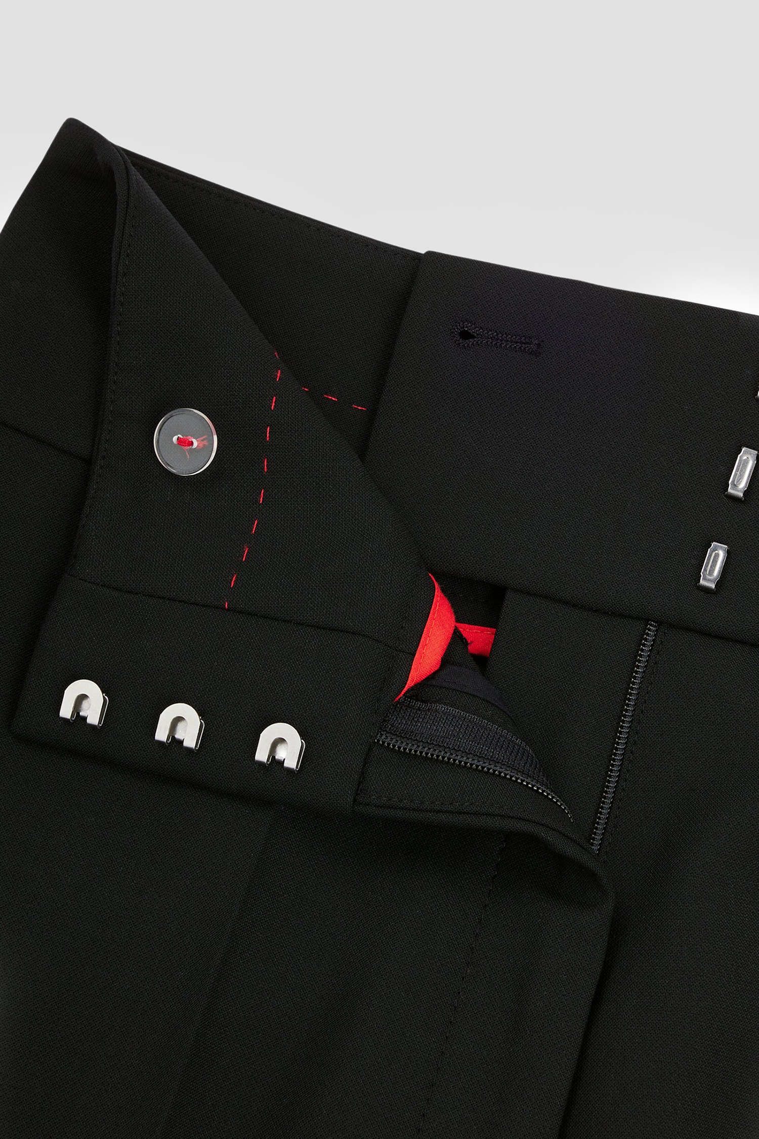 Жіночі чорні брюки HUGO 50509253;001