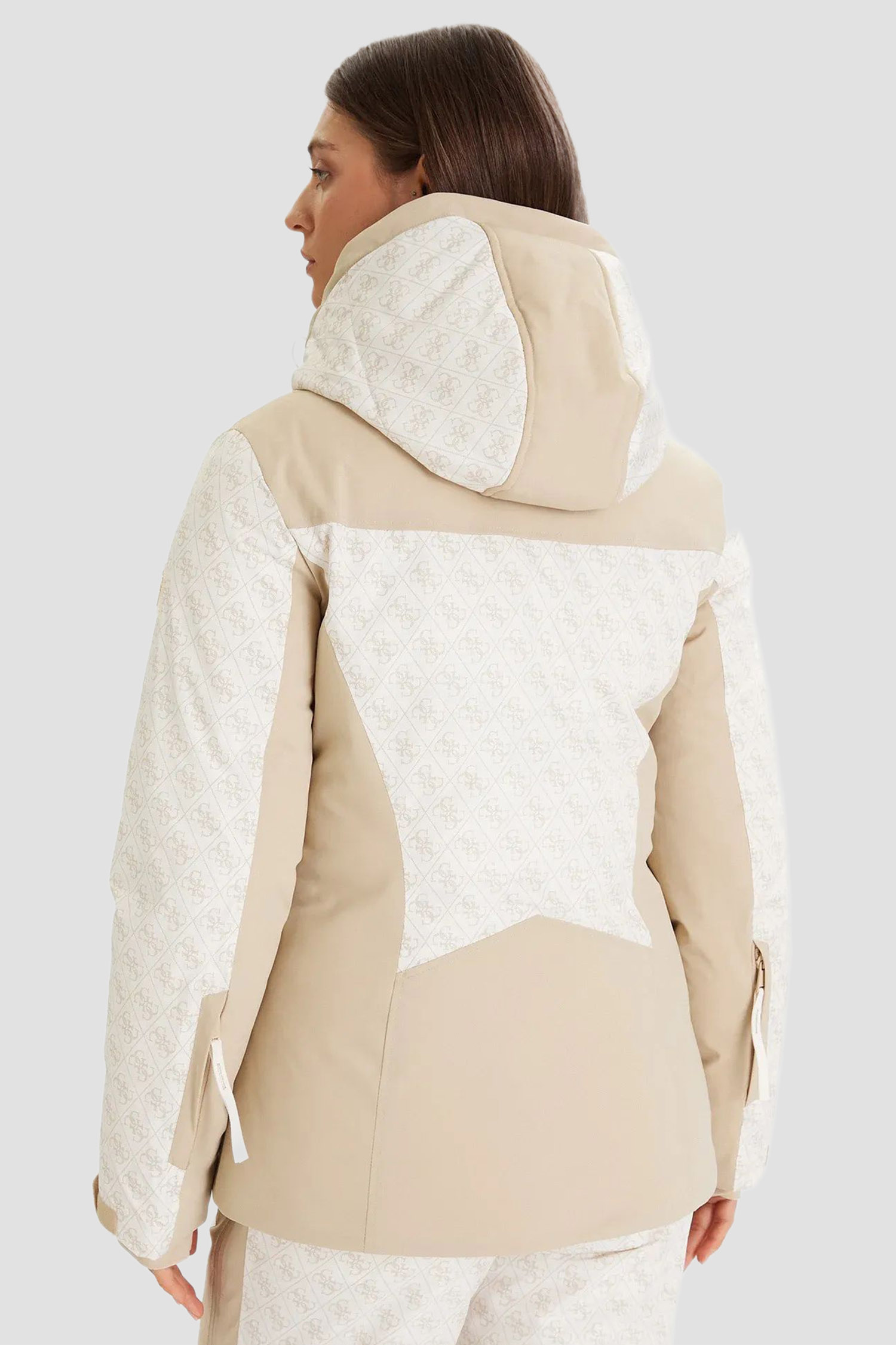 Женская лыжная куртка с узором Guess W5BL77.W3272;P0OA