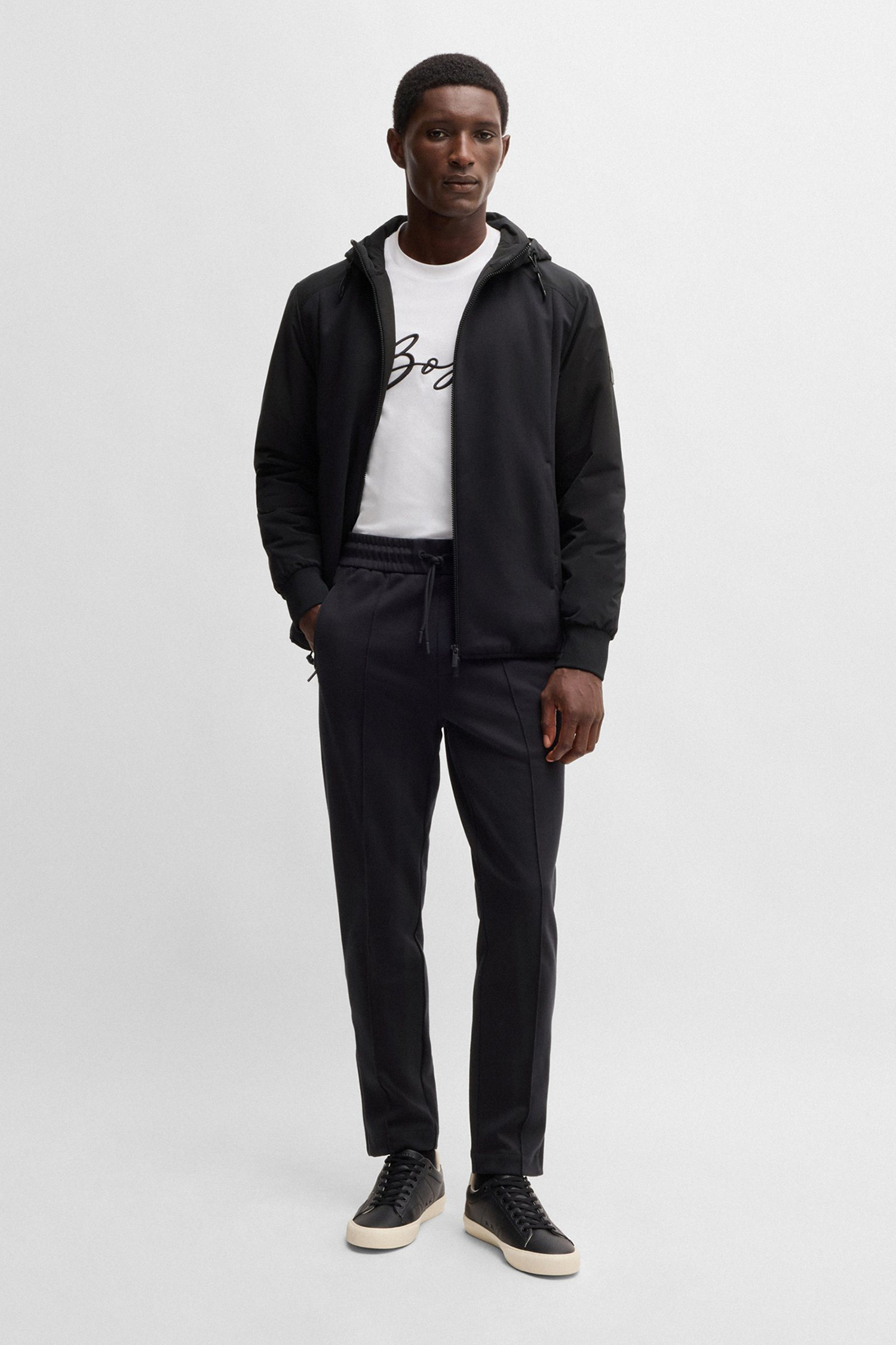 Мужская черная кофта на молнии BOSS 50531963;001