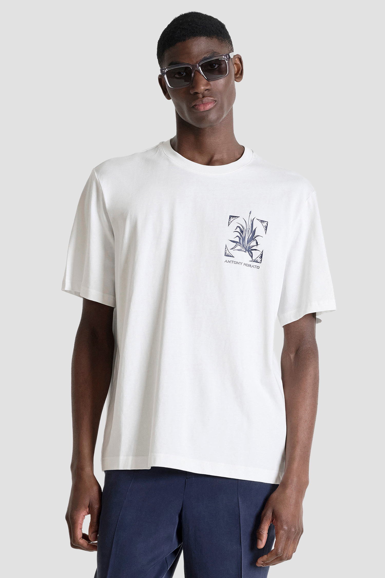 Мужская белая футболка Antony Morato MMKS02667.FA100240;1011