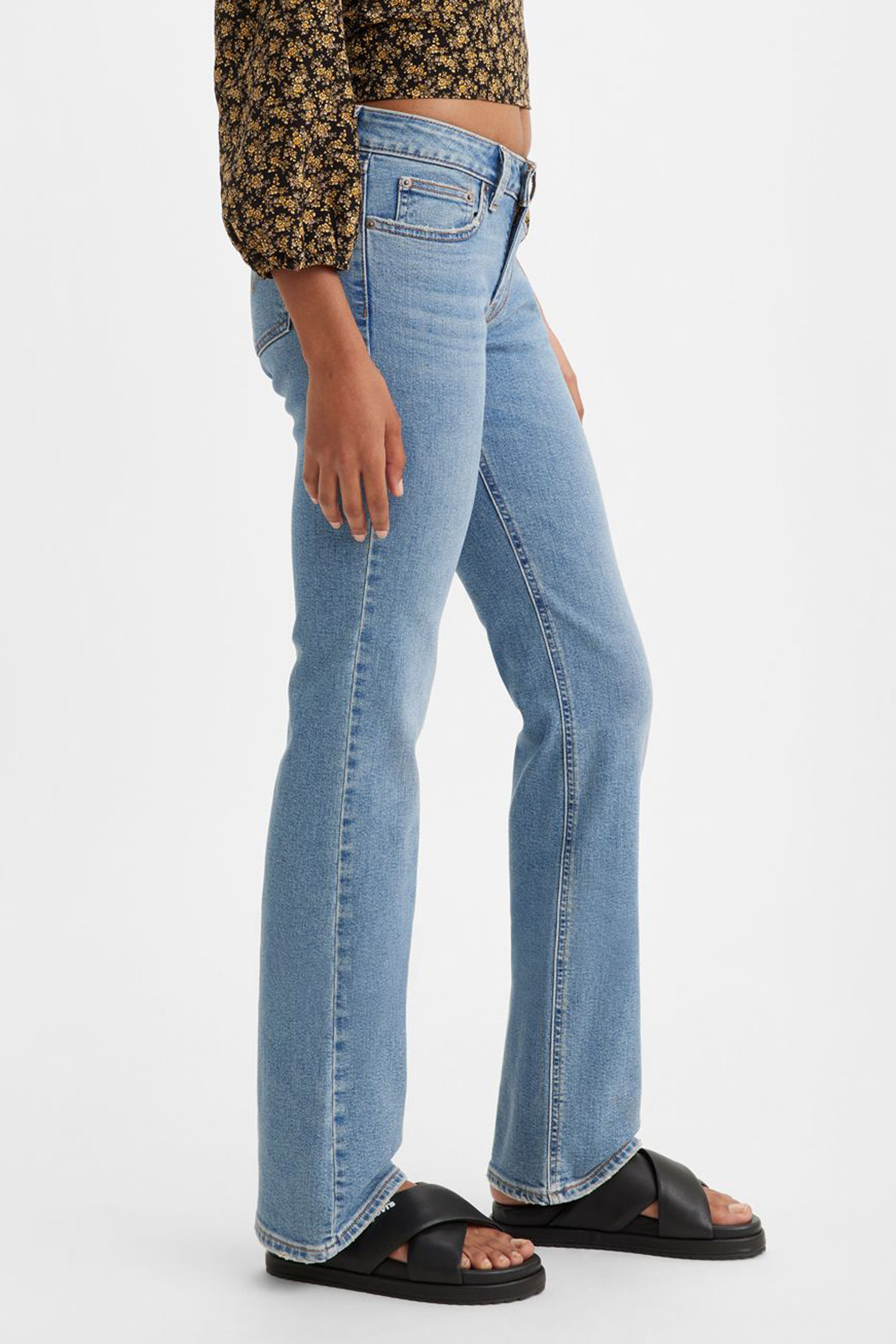 Женские синие джинсы Superlow Bootcut Levi’s® A4679;0001