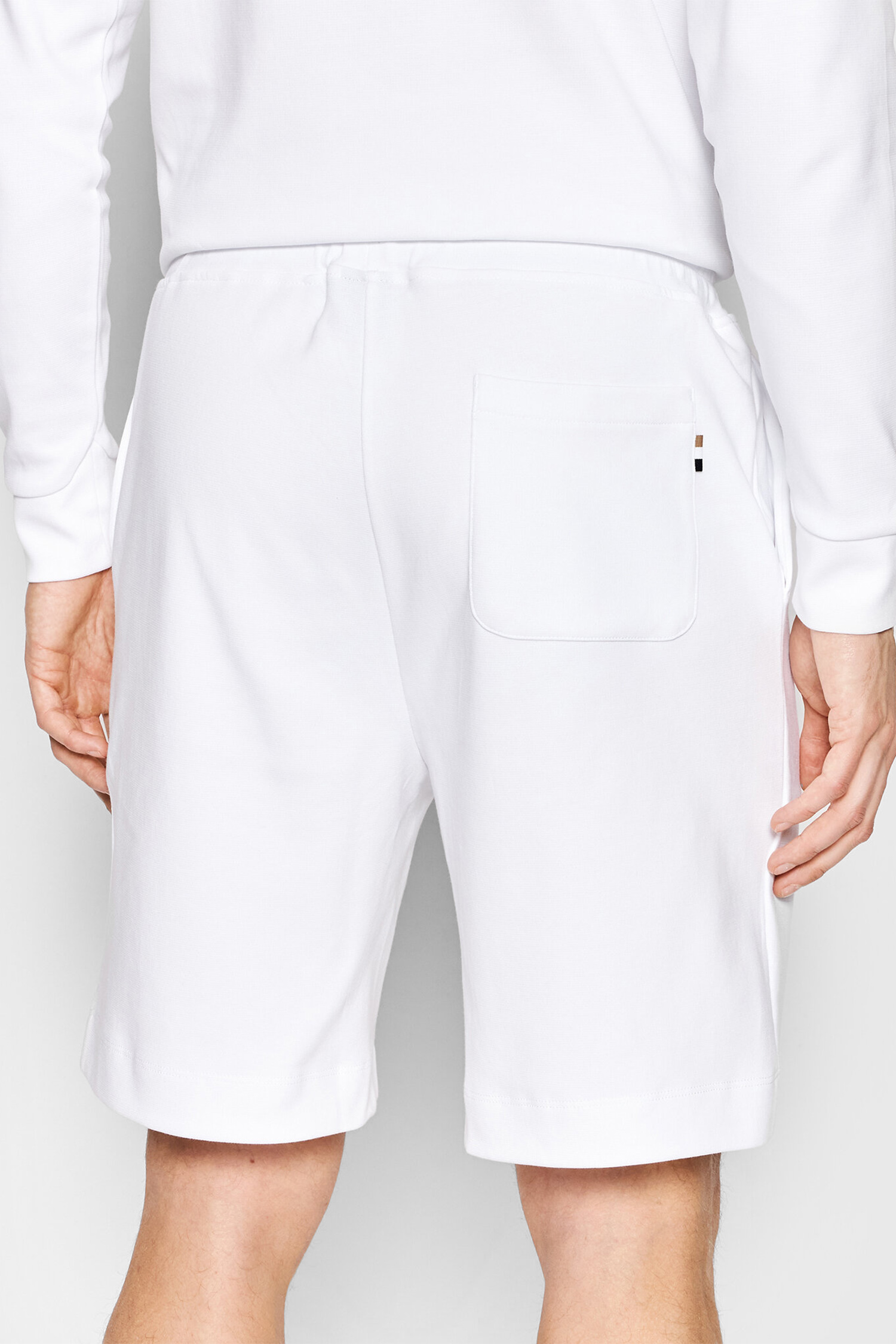 Чоловічі білі шорти BOSS 50469223;100