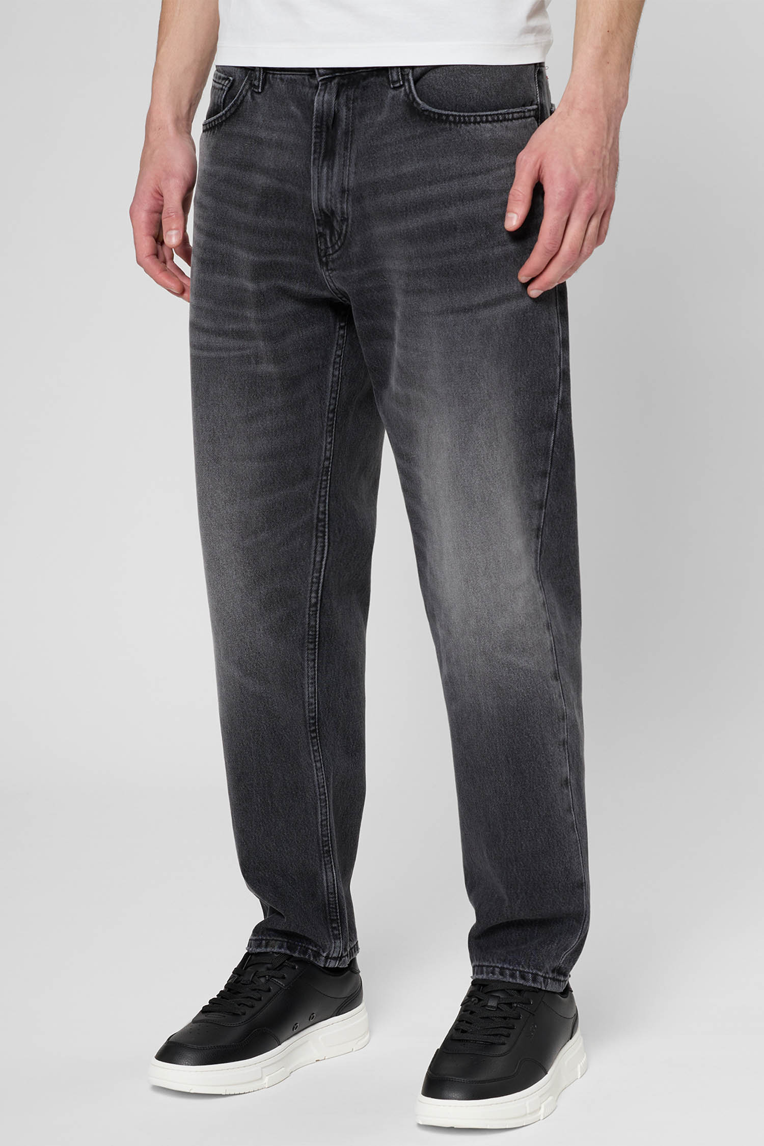 Мужские темно-серые джинсы HUGO 50554201;022
