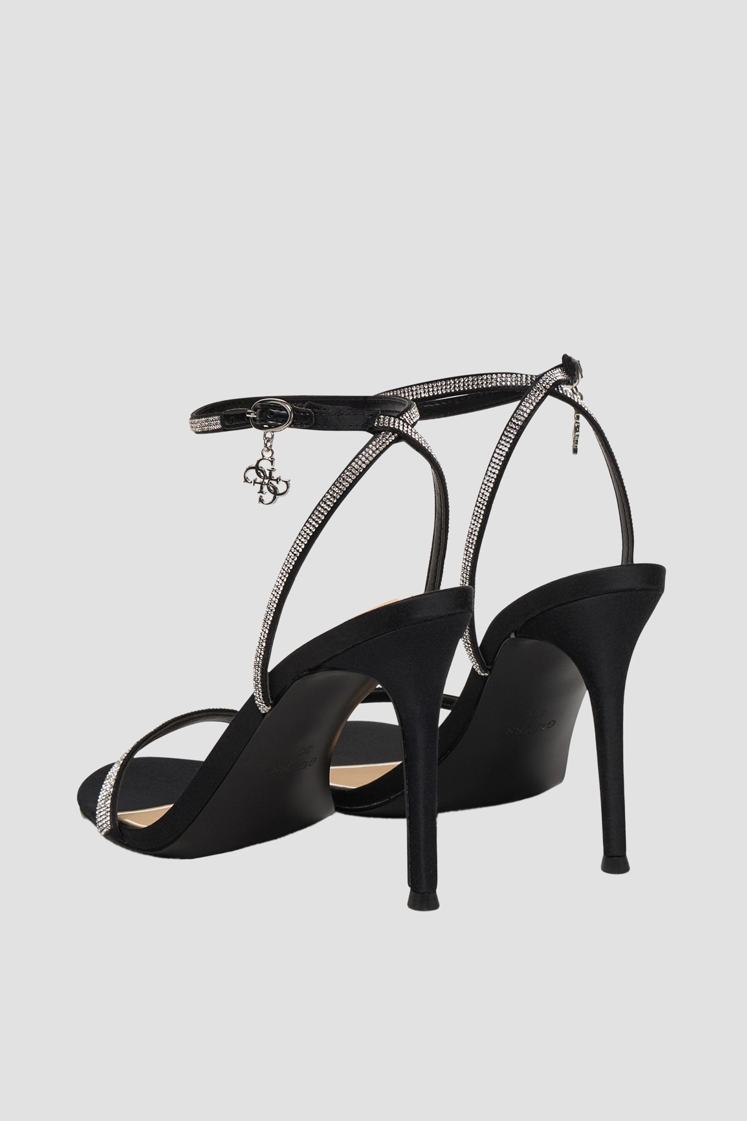 Женские черные босоножки Guess FLJCHR.SAT03;BLACK