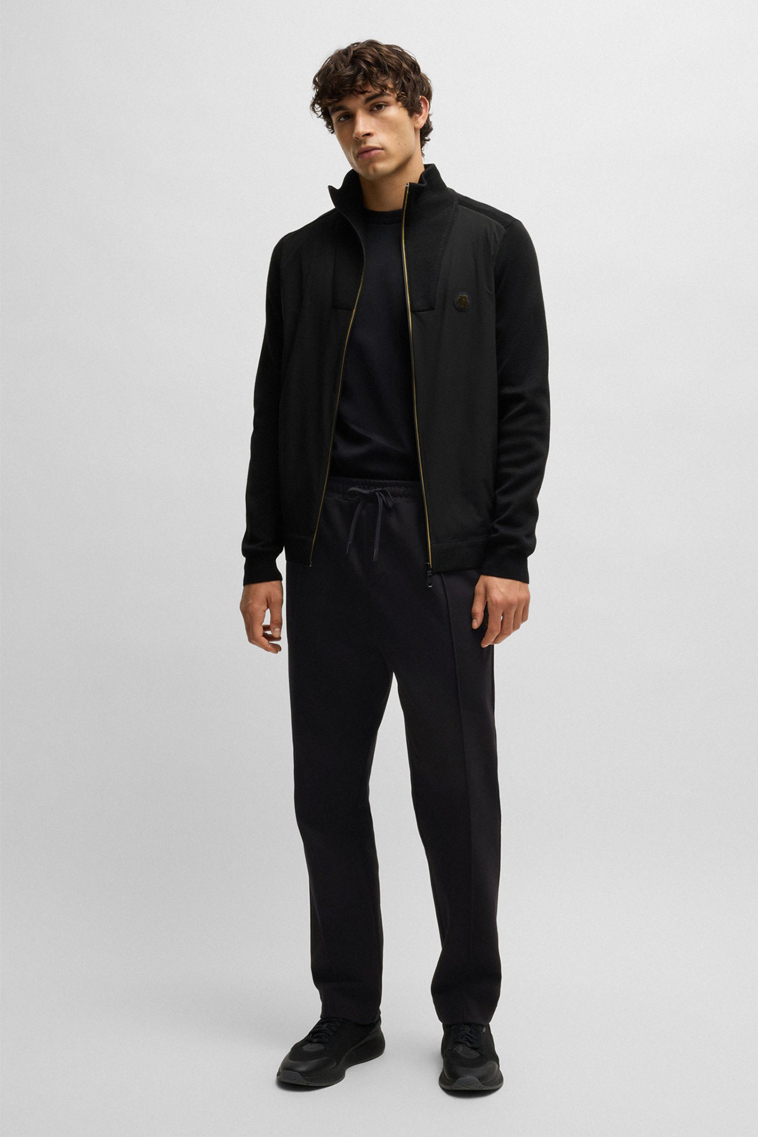 Мужские черные спортивные брюки BOSS 50530982;001