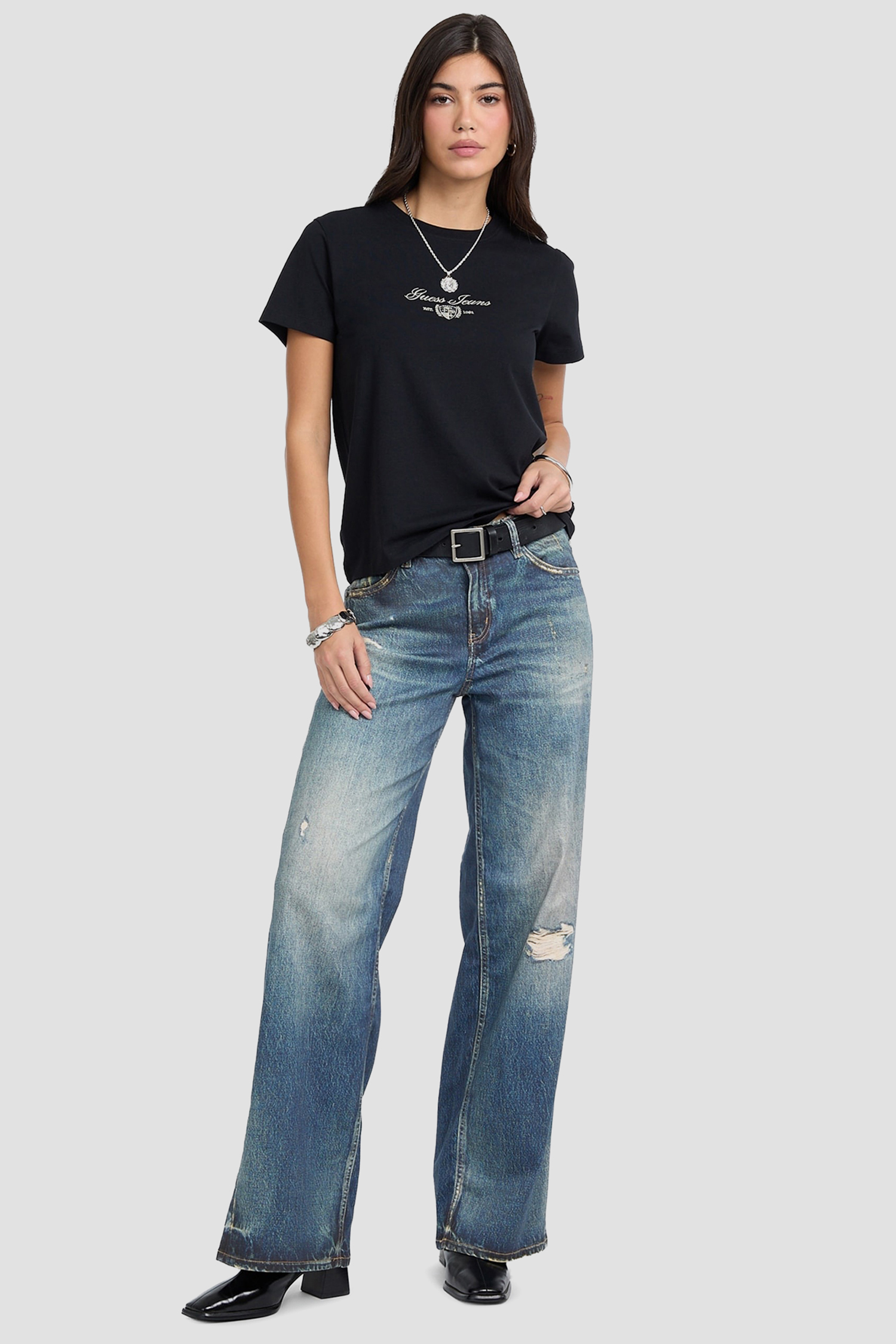 Женская черная футболка Guess Jeans W5BI09.J1314;JBLK
