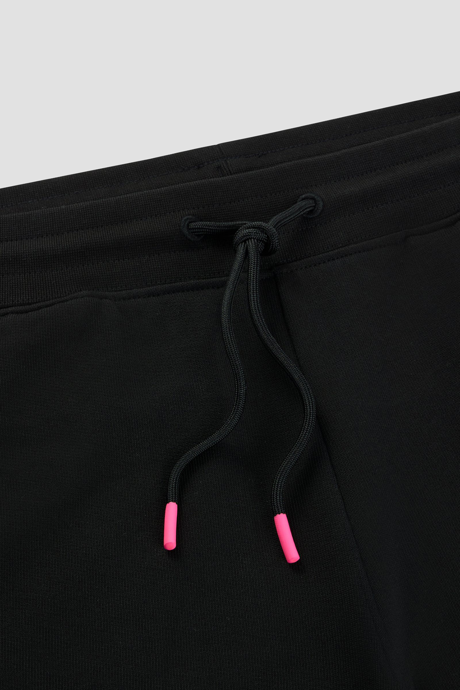 Мужские черные шорты HUGO 50510005;001