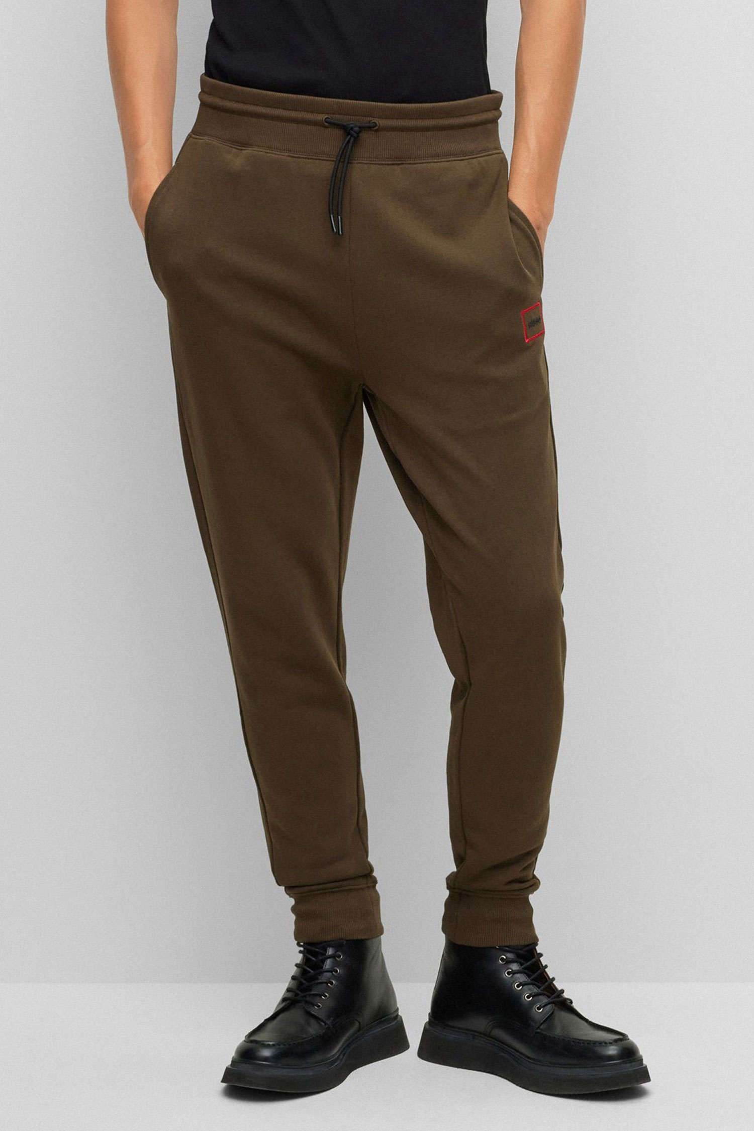 Мужские коричневые спортивные брюки HUGO 50481335;303