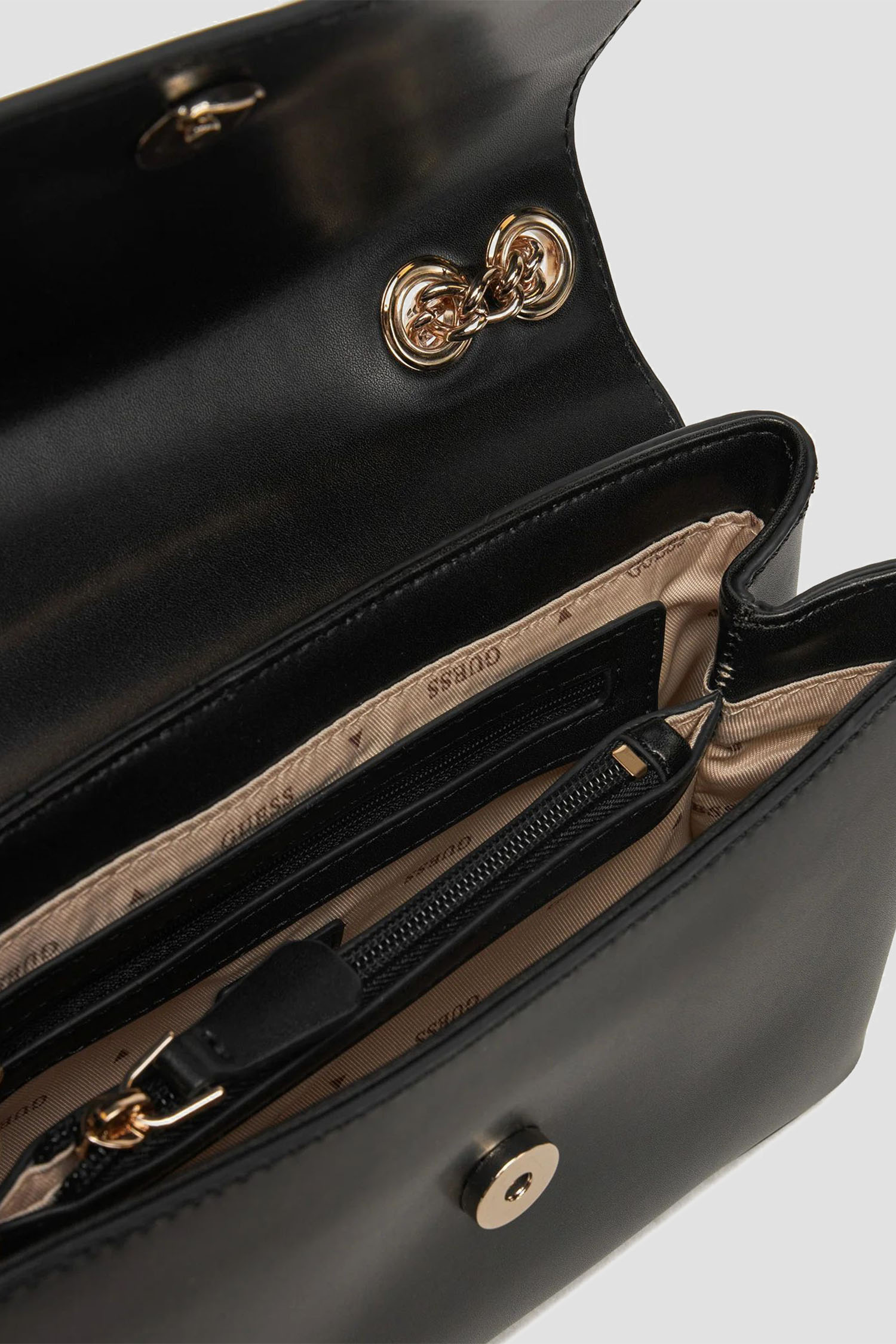 Женская черная сумка Guess HWVG94.93200;BLA