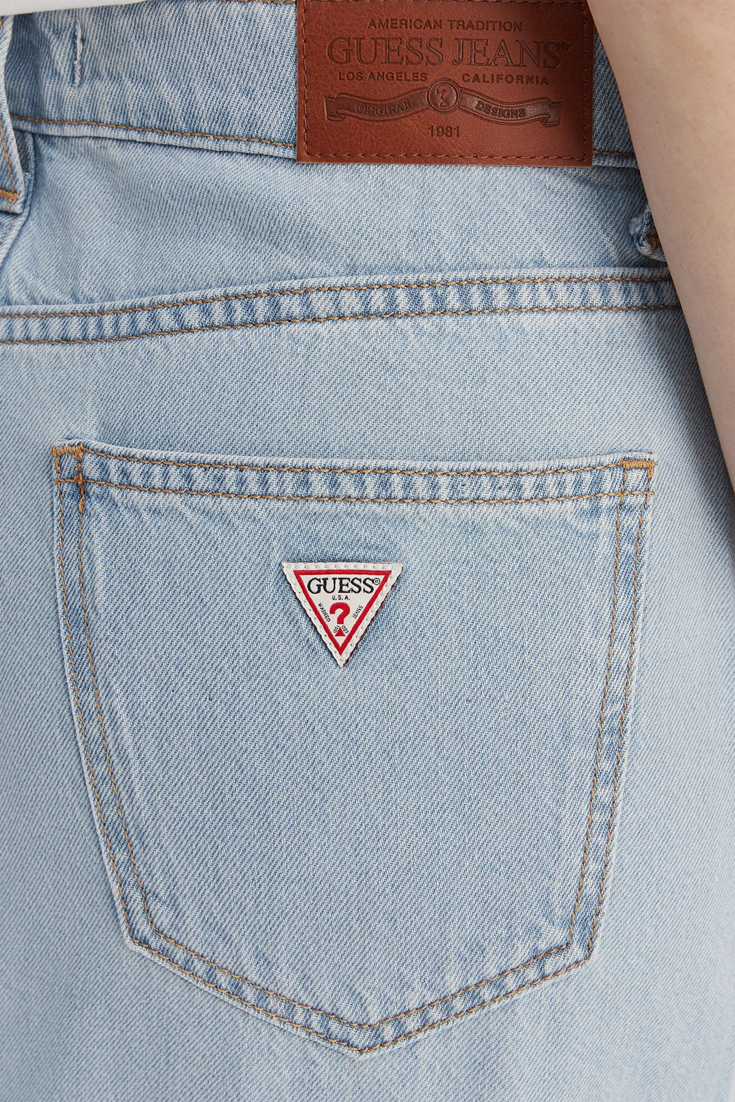 Жіноча блакитна джинсова спідниця Guess Jeans W6GD52.D7902;GNTT