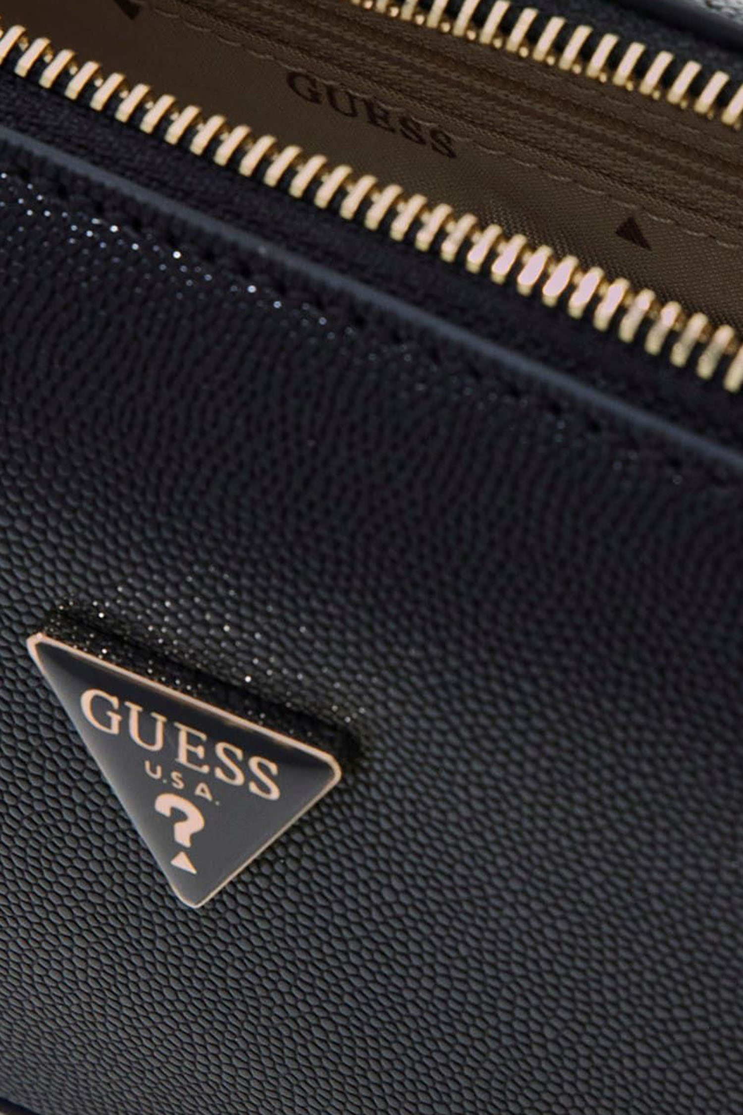 Женская черная сумка Guess HWBG99.32720;BLA