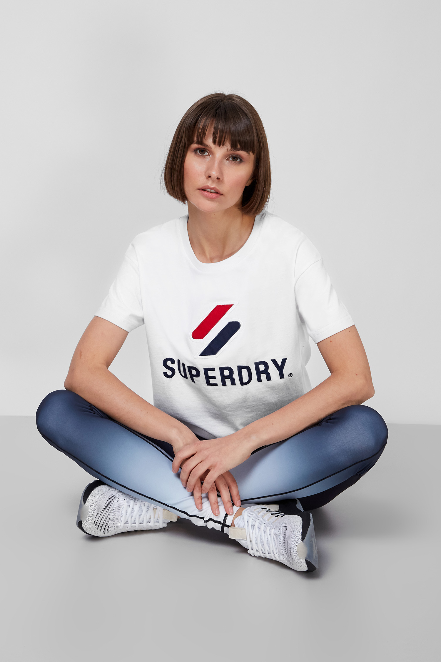 Жіноча біла футболка SuperDry W1010495A;01C