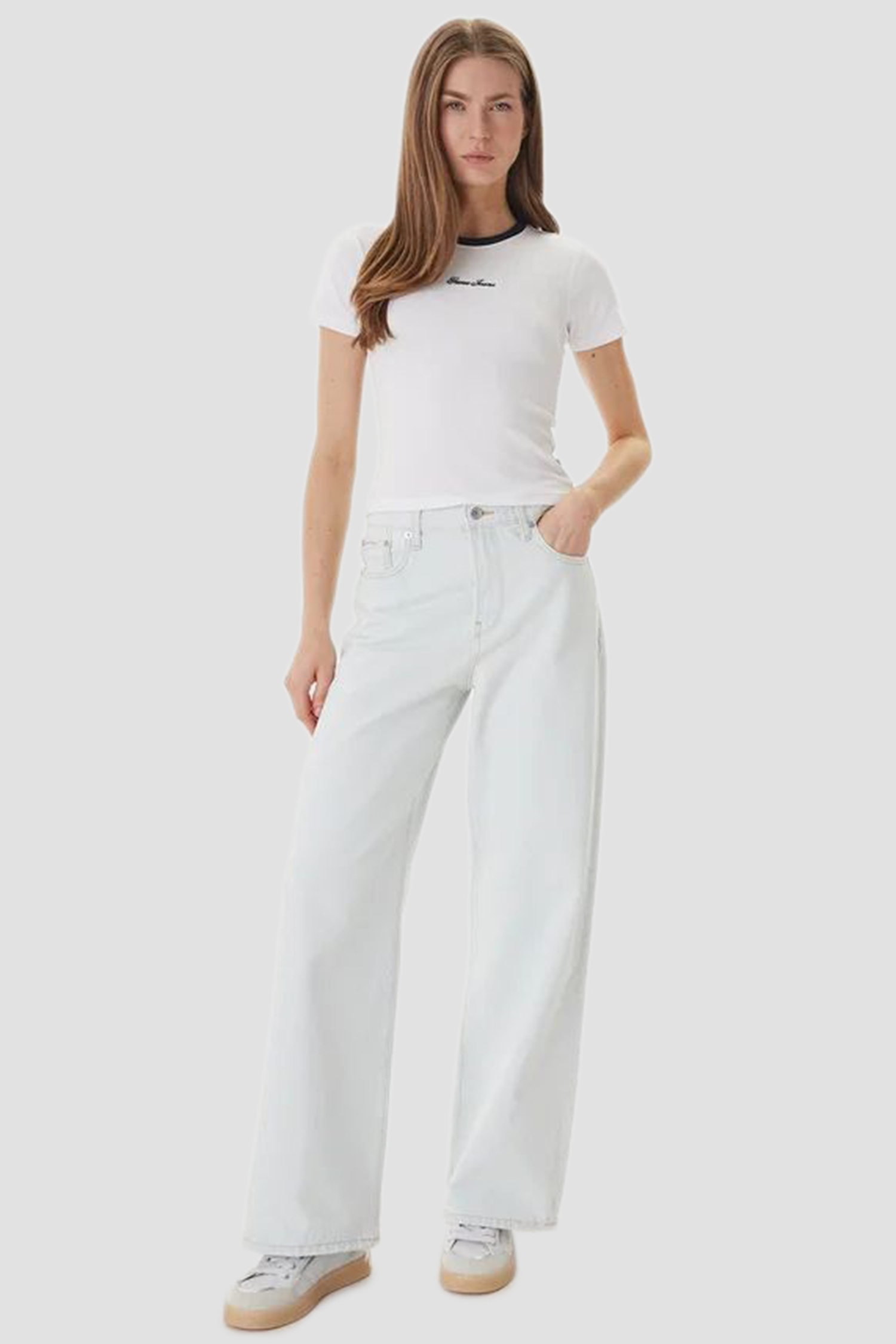 Жіноча біла футболка Guess Jeans W6GPA9.KF641;G011